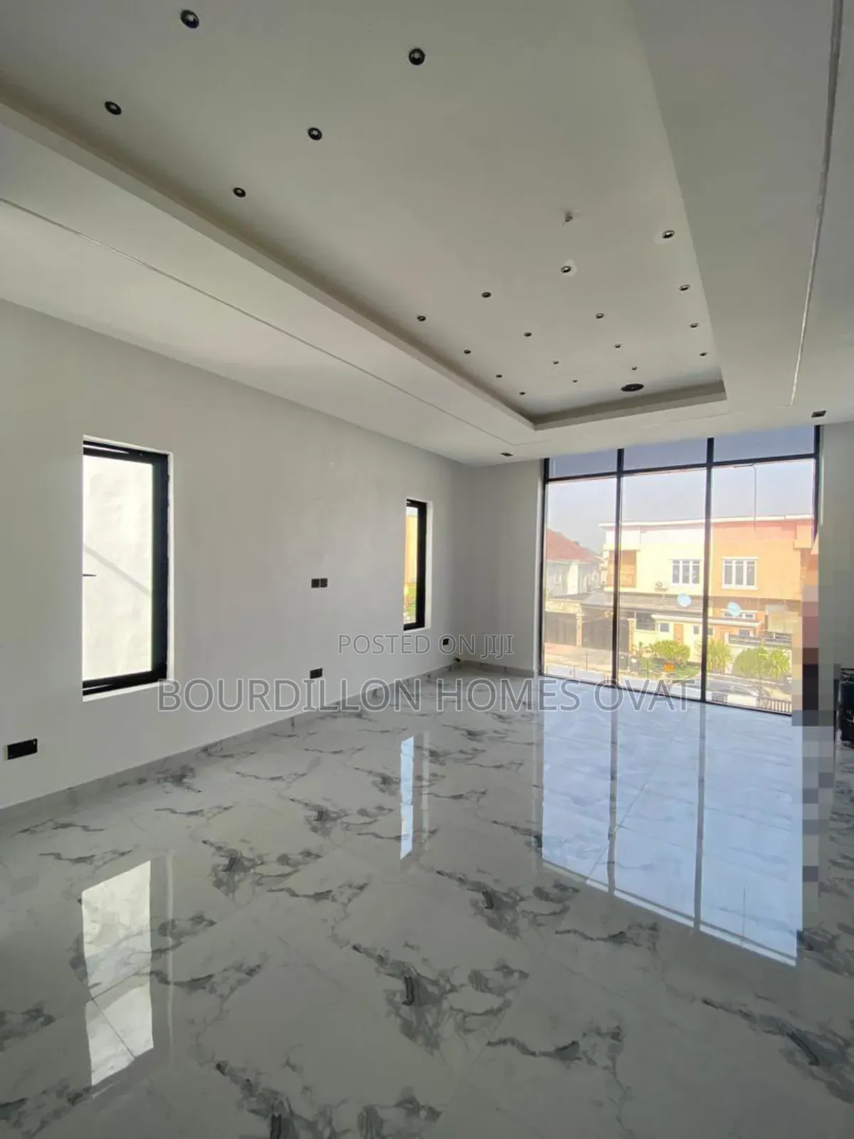 5bdrm Duplex in Ikota Lagos State for sale in Ikota