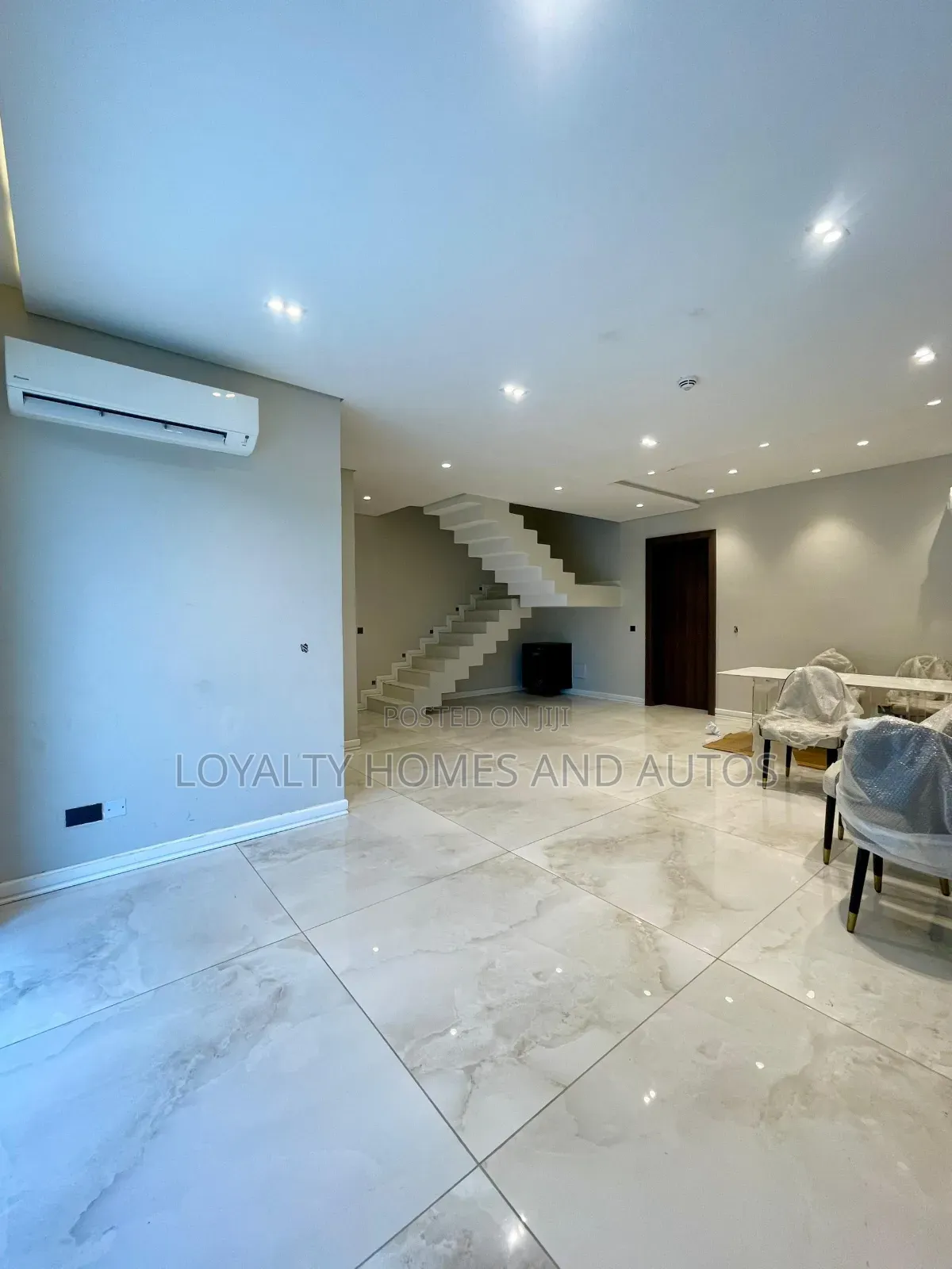 4bdrm Duplex in Old Ikoyi for sale in Old Ikoyi