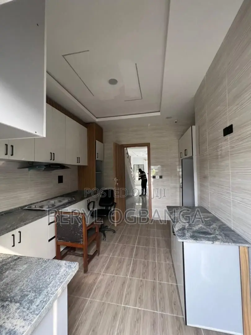 4bdrm Duplex in Abraham Adesanya Estate for sale in Abraham Adesanya Estate