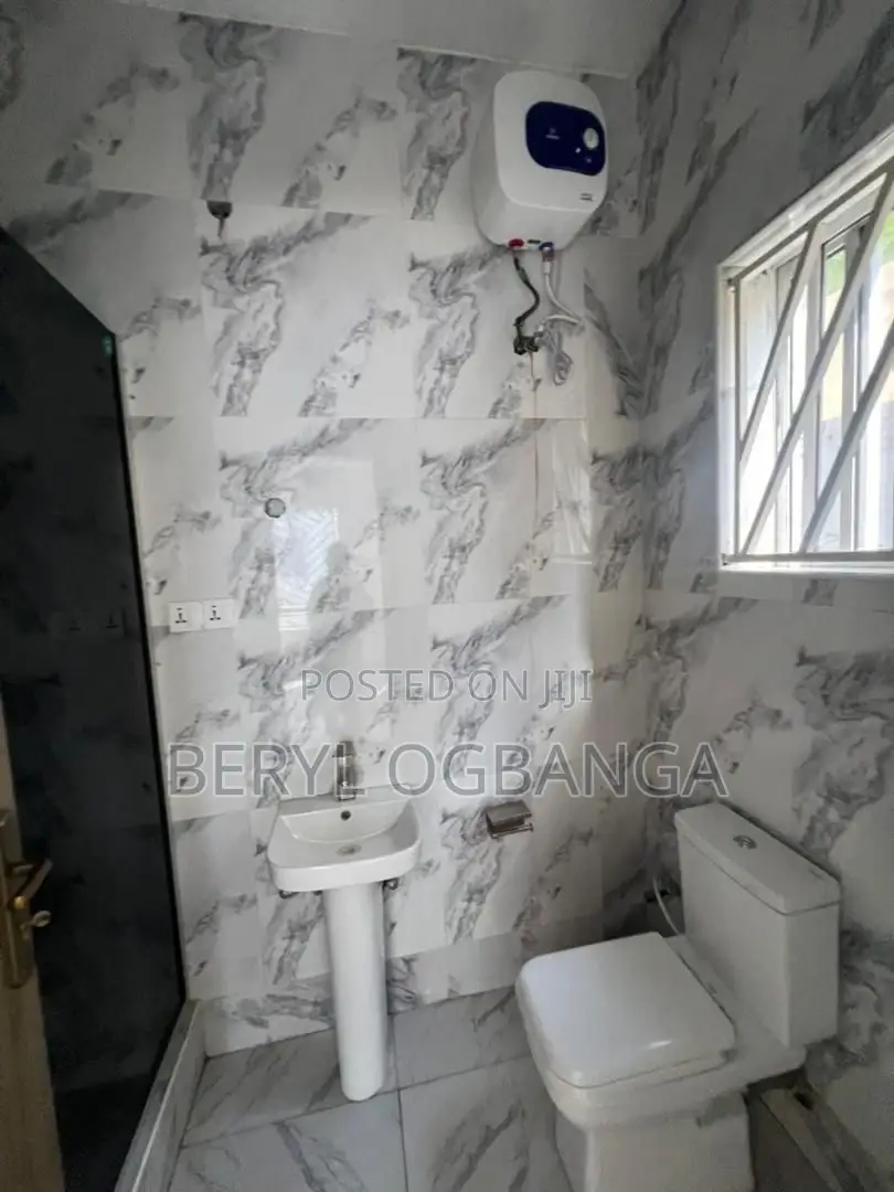 2bdrm Apartment in Ilaje for sale in Ilaje