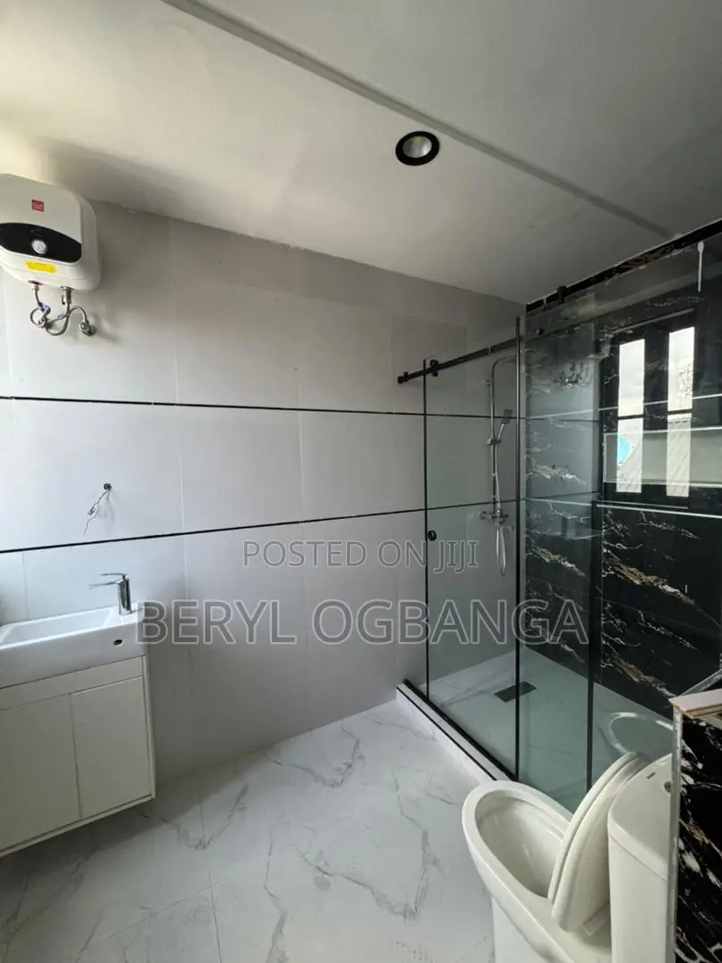3bdrm Duplex in Ikate for rent in Ikate