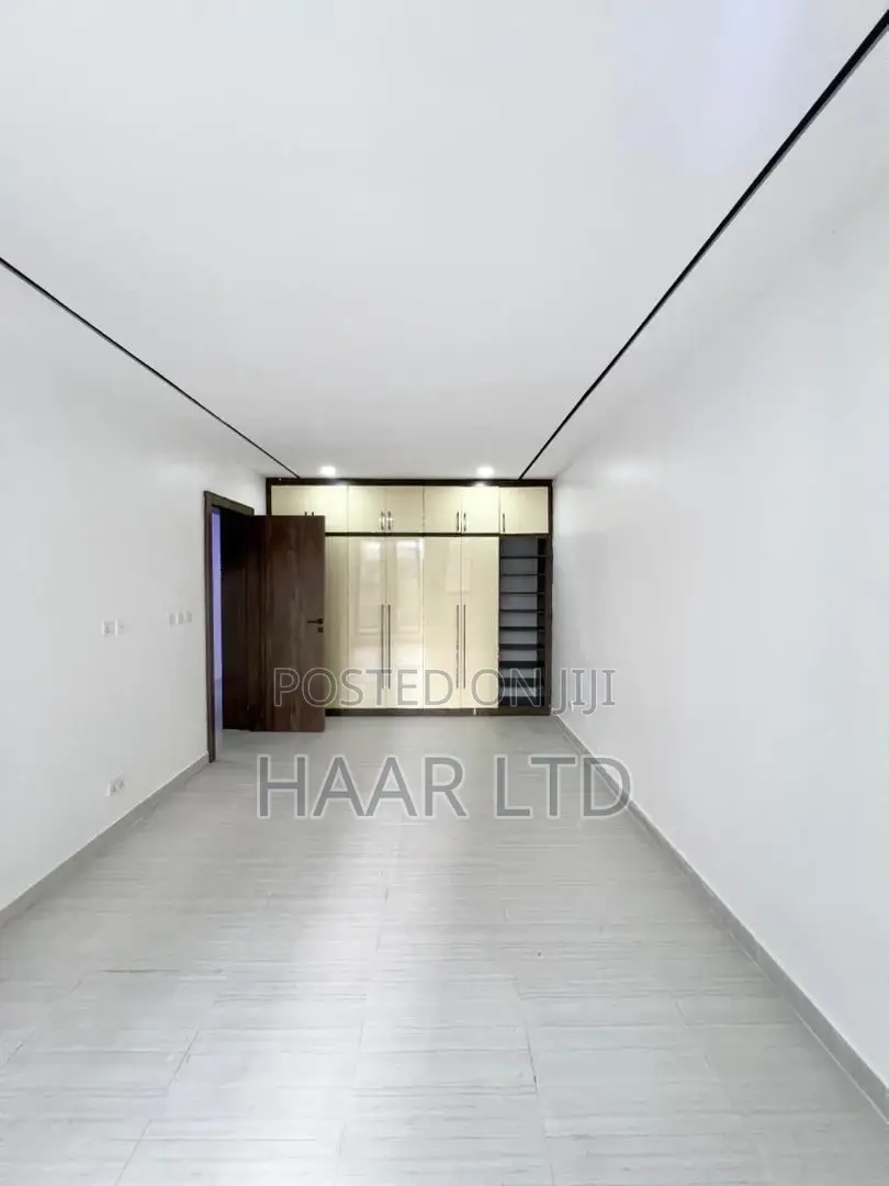2bdrm Apartment in Ikate for sale in Ikate