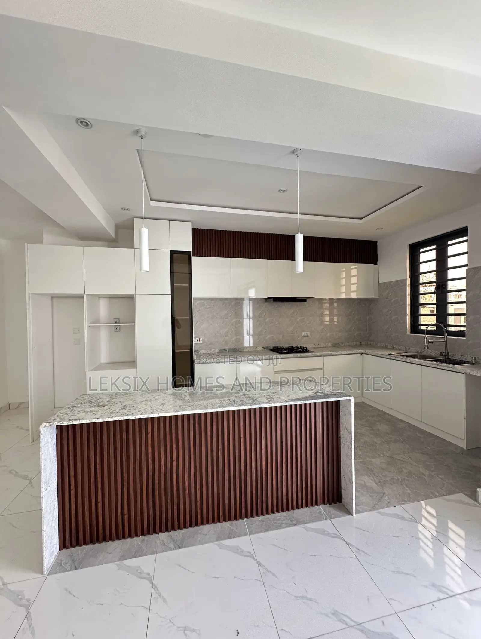 3bdrm Apartment in A Well Secured, Ikate for sale in Ikate