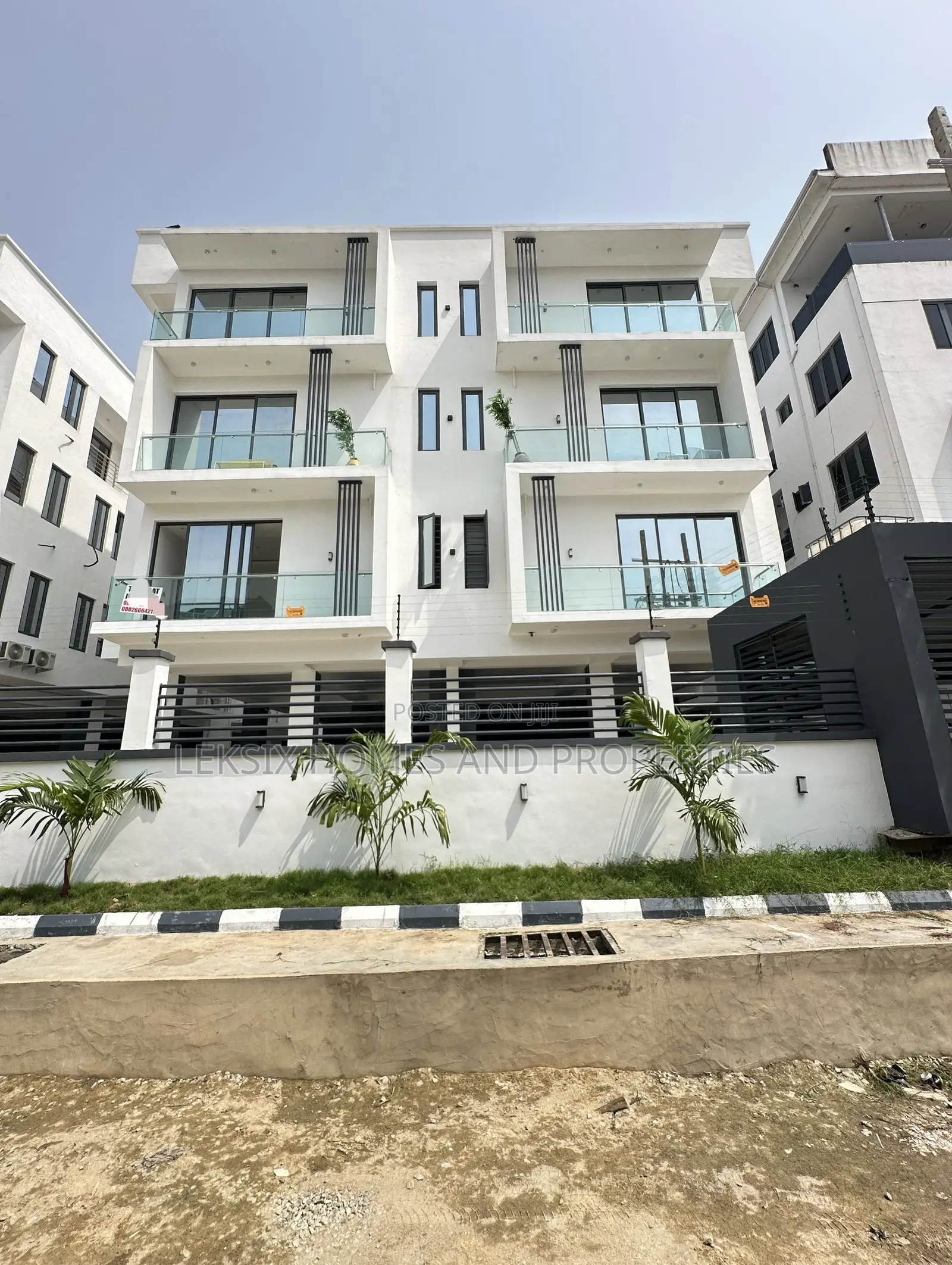 3bdrm Apartment in A Well Secured, Ikate for sale in Ikate