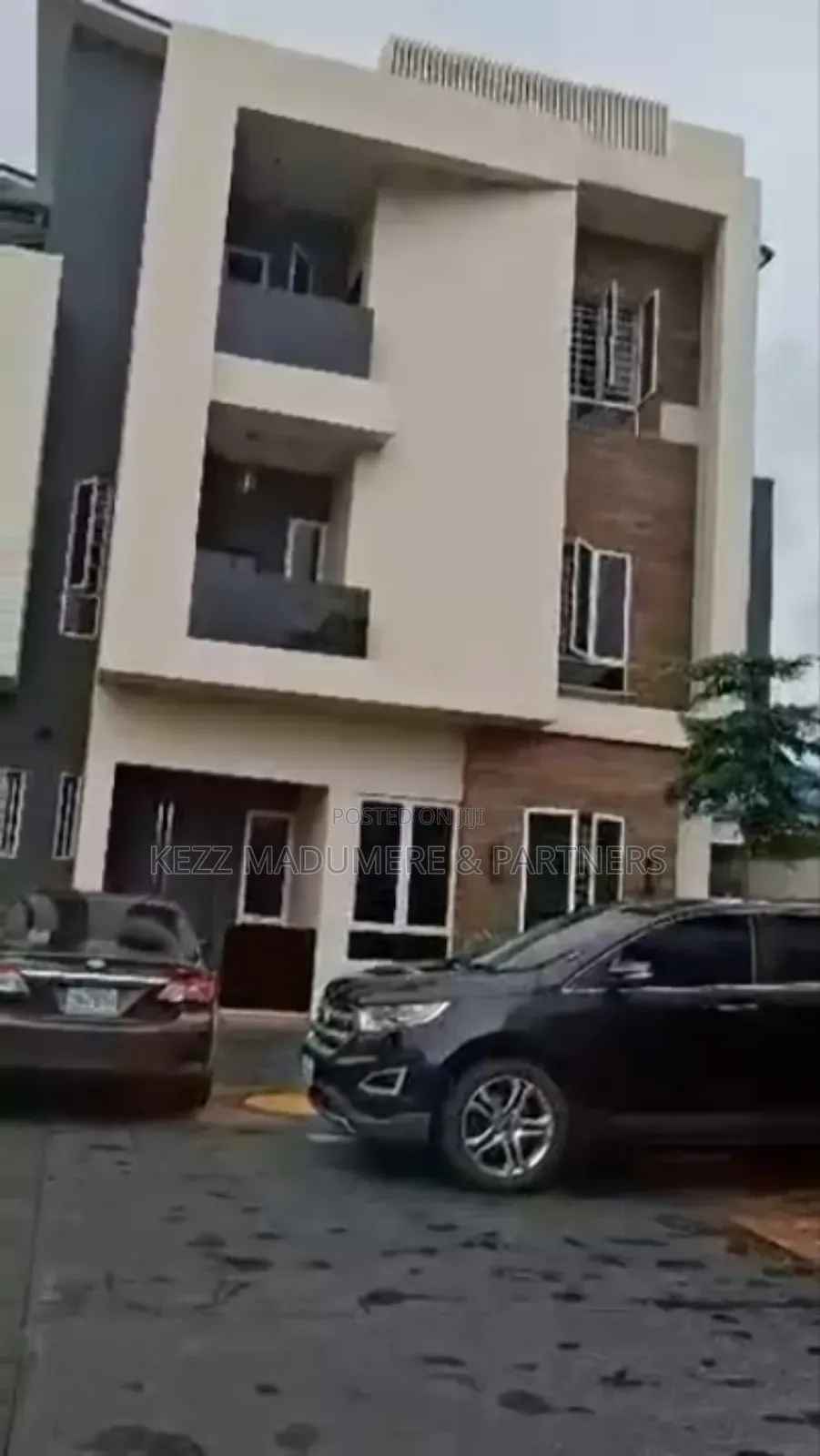 5bdrm Duplex in Dr Peter Odili , for sale in Port-Harcourt