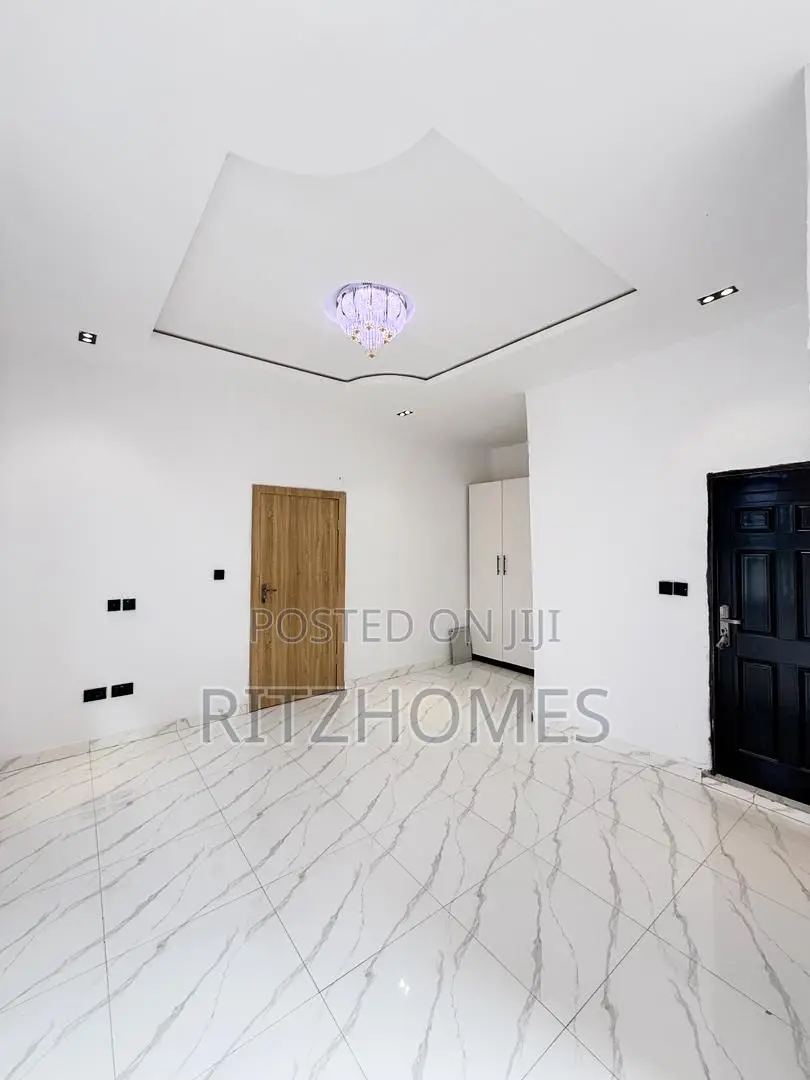 3bdrm Duplex in Off Lekki-Epe Expressway for sale in Off Lekki-Epe Expressway