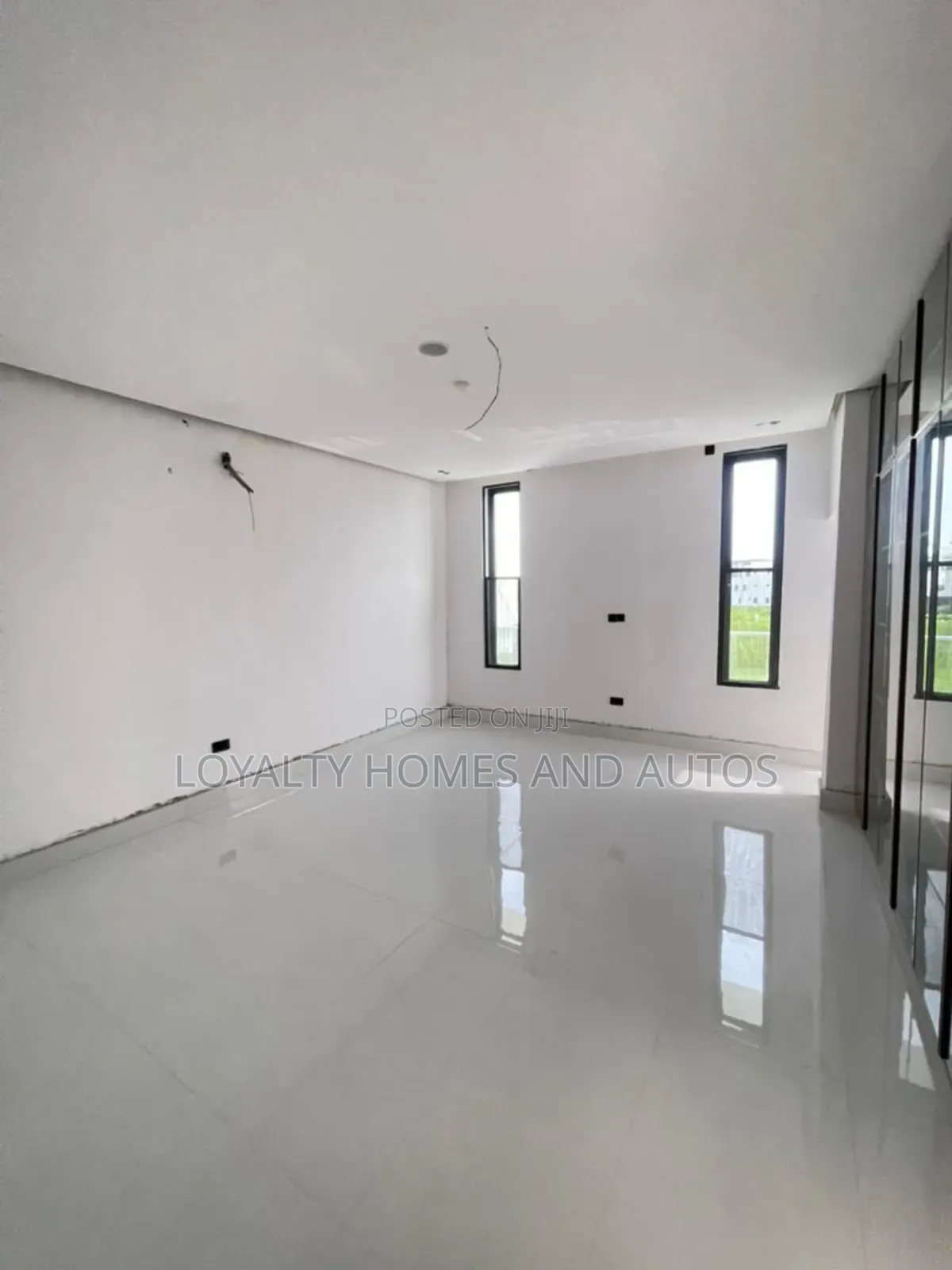 5bdrm Duplex in Ikate for sale in Ikate