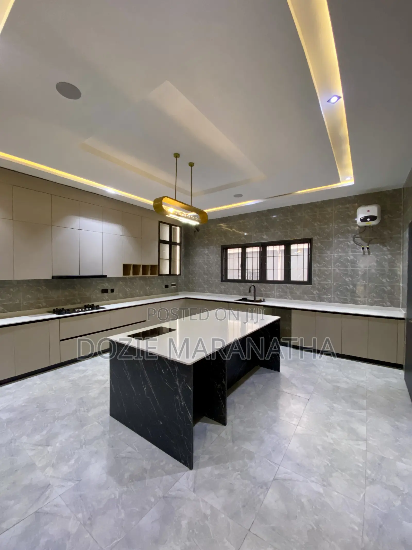 5bdrm House in Guzape District for sale in Guzape District
