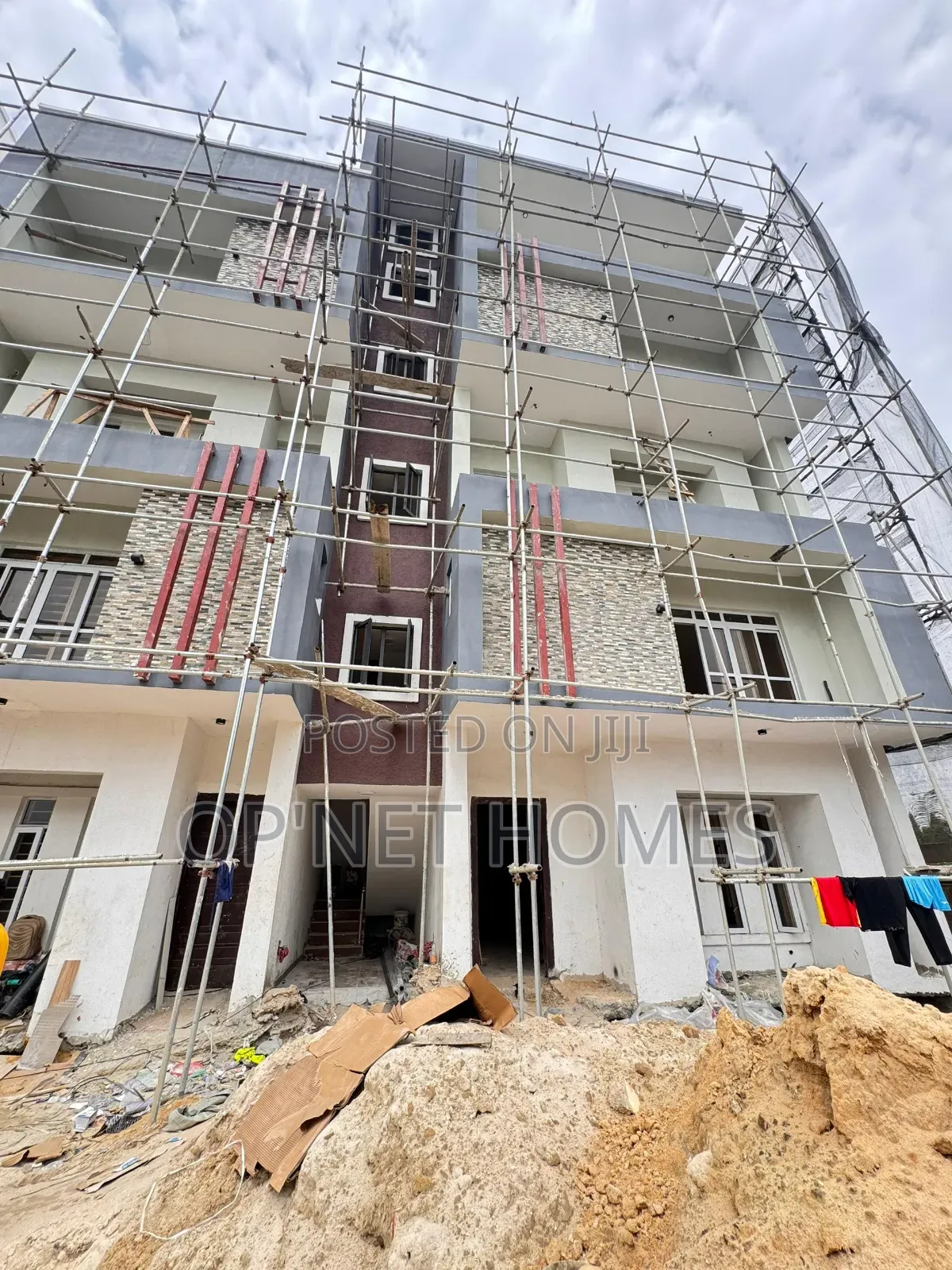3bdrm Maisonette in Lekki Expressway for sale in Lekki Expressway