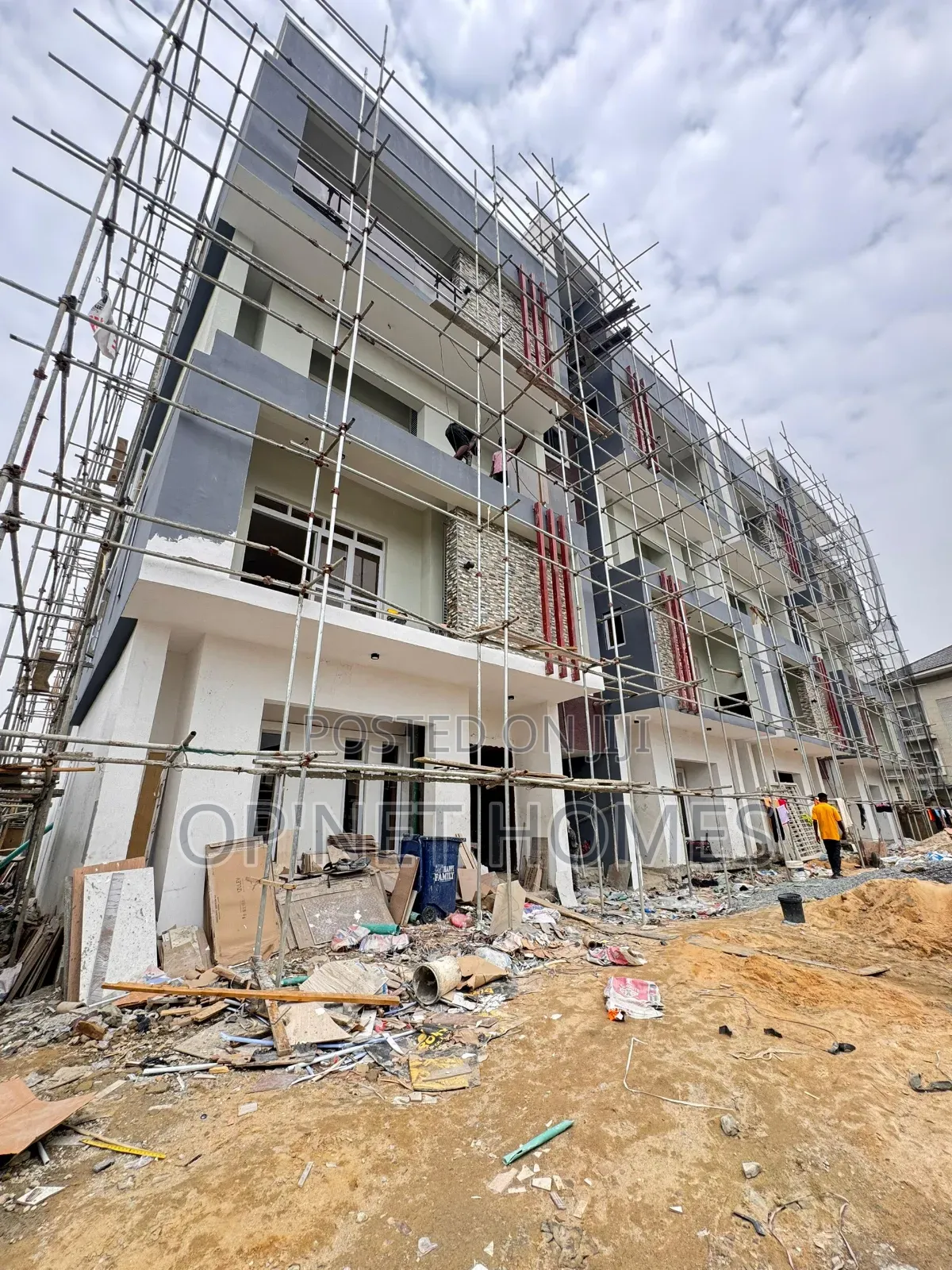 3bdrm Maisonette in Lekki Expressway for sale in Lekki Expressway