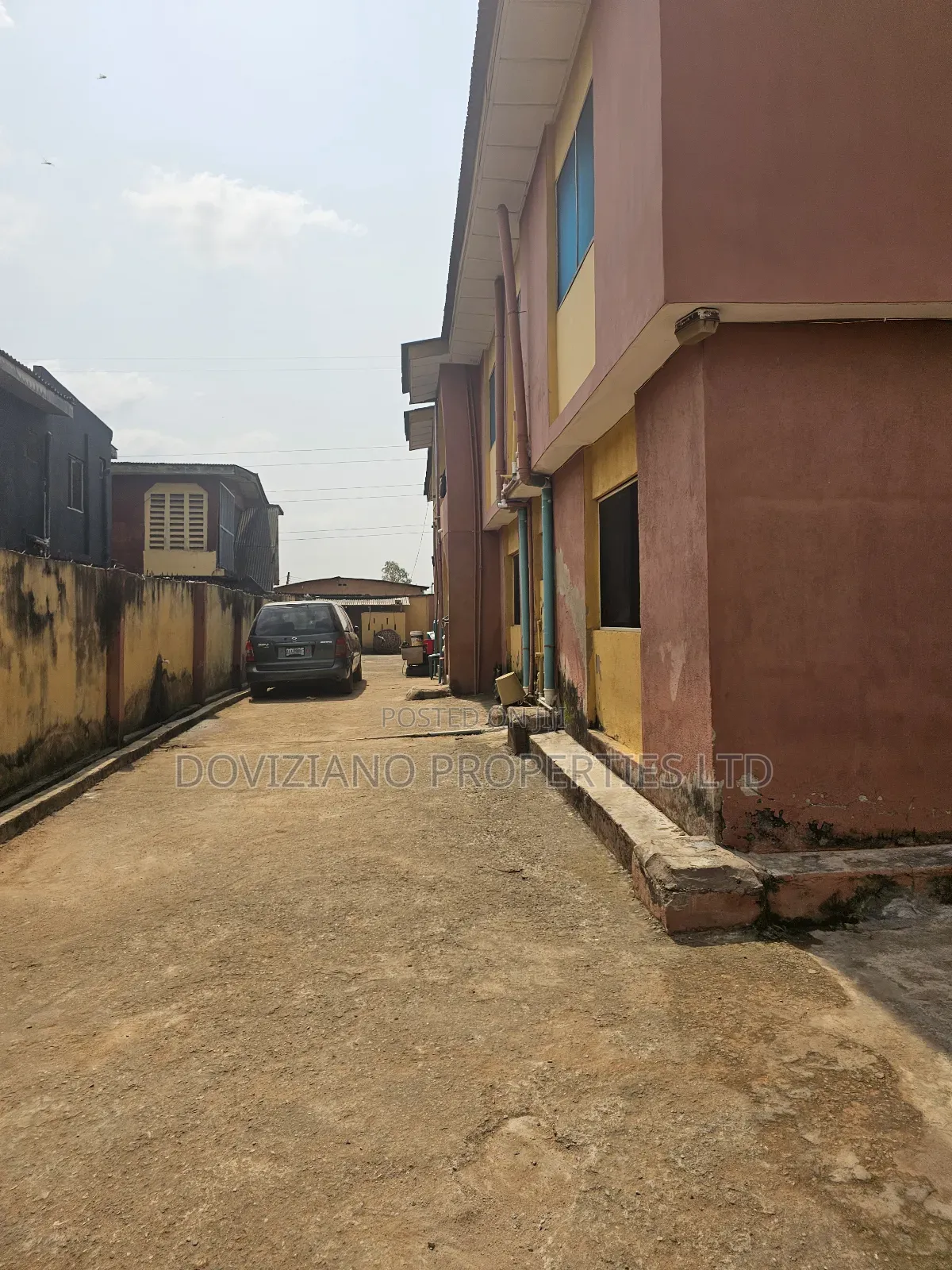 3bdrm Block of Flats in Abule Egba for sale in Abule Egba