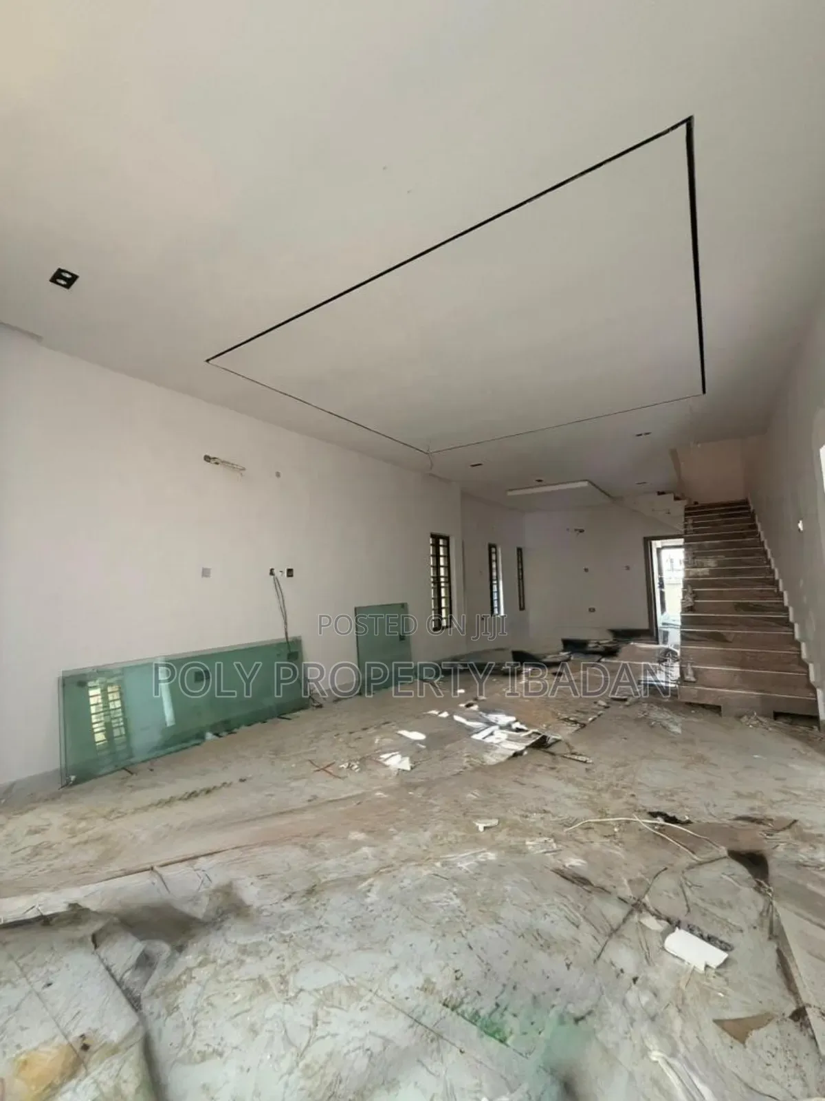 4bdrm Duplex in Calton Gate,Kolapo, Akobo for sale in Akobo