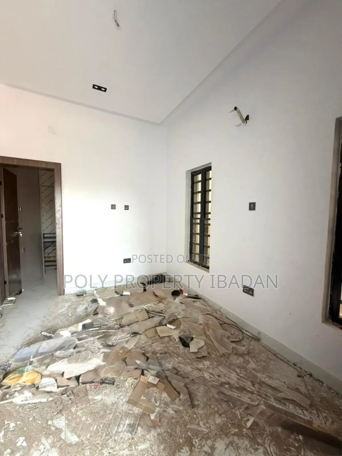 4bdrm Duplex in Calton Gate,Kolapo, Akobo for sale in Akobo