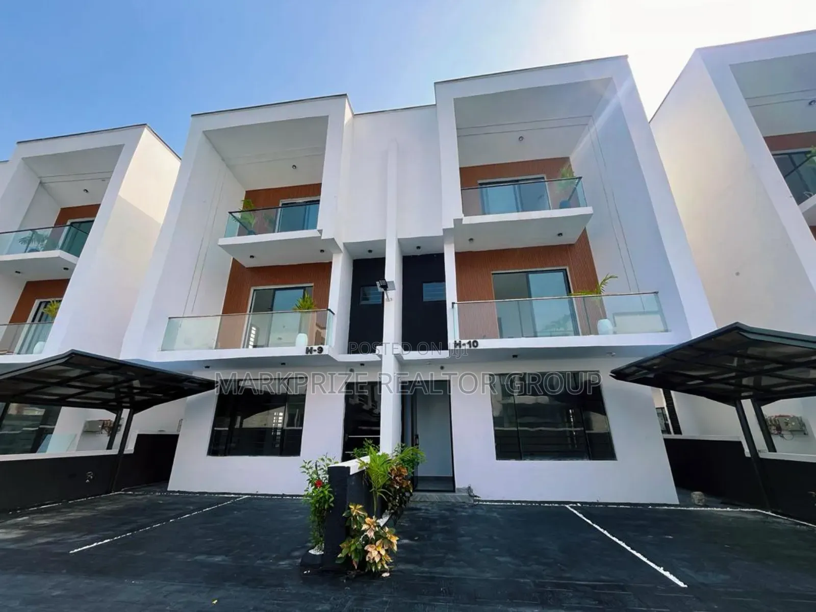 4bdrm Duplex in Orchid Lekki Lagos for sale in Lekki