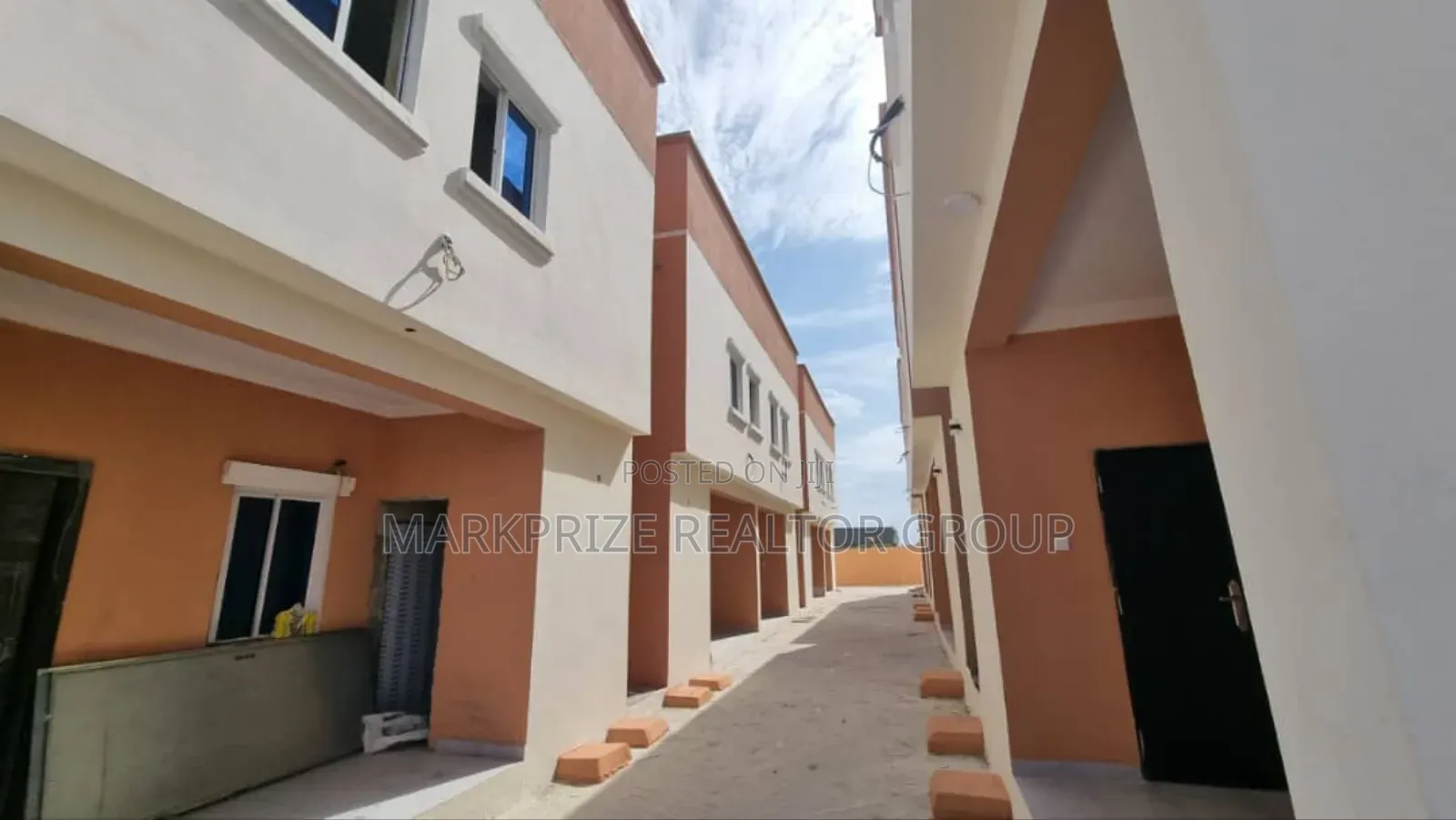 2bdrm Duplex in Abijo Gra Lekki for sale in Abijo