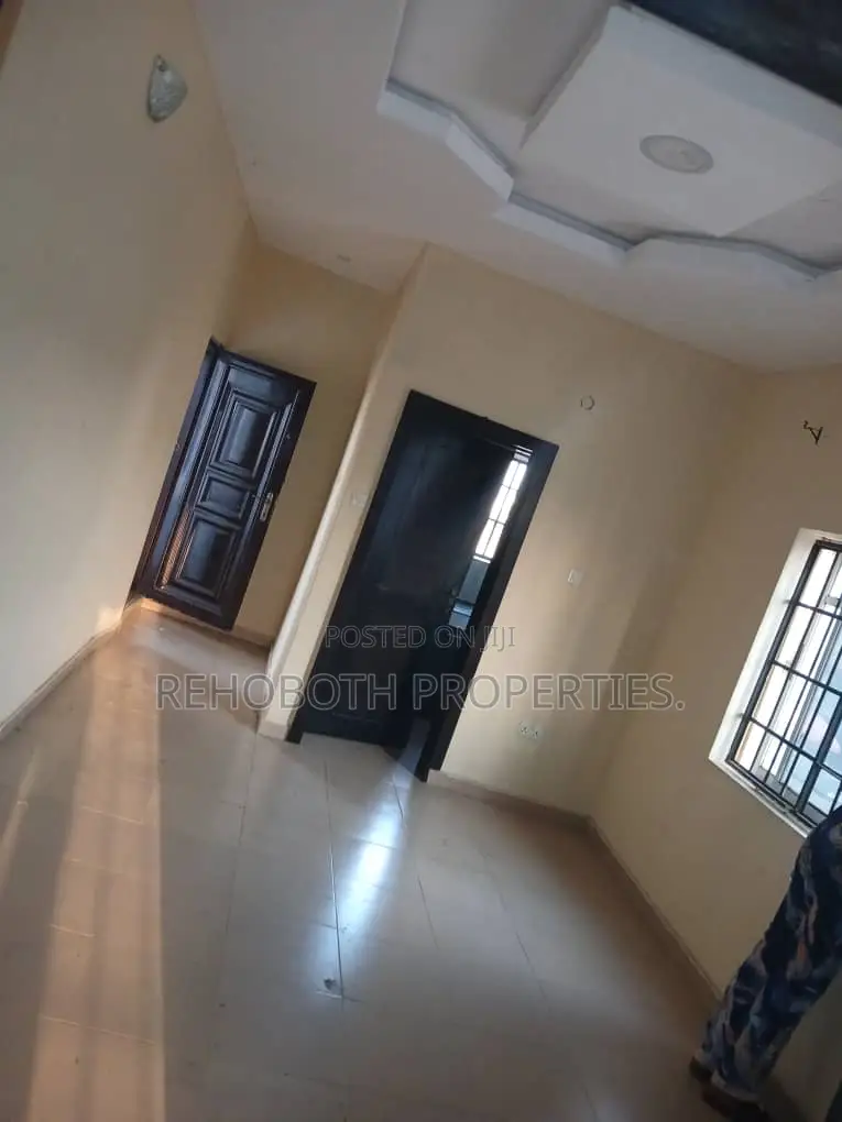 1bdrm Apartment in Babalola, Akala Express for rent in Akala Express