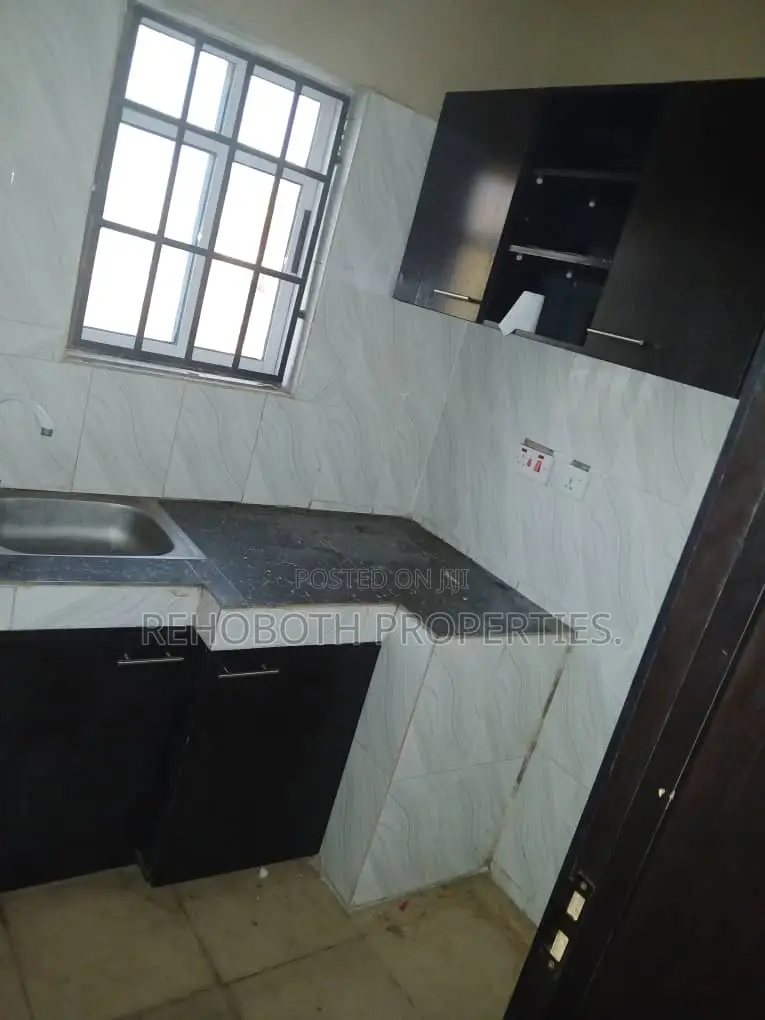 1bdrm Apartment in Babalola, Akala Express for rent in Akala Express