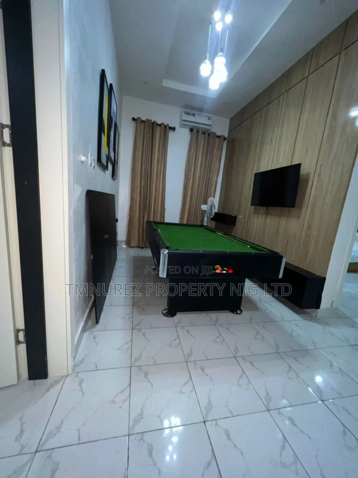 4bdrm Duplex in Orchild Road, Chevron for rent in Chevron