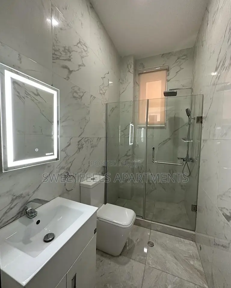 Fully Furnished 2bedroom Apartment in Banana Island
