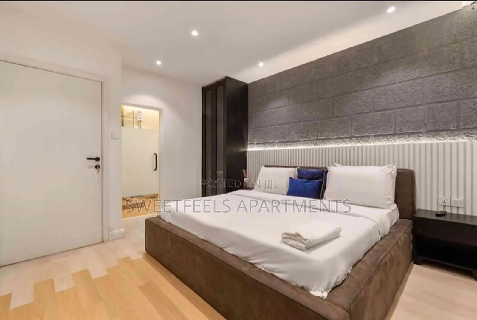 Cape Town: 2 Bedroom Luxury Waterfront Apartment in Lekki Phase 1