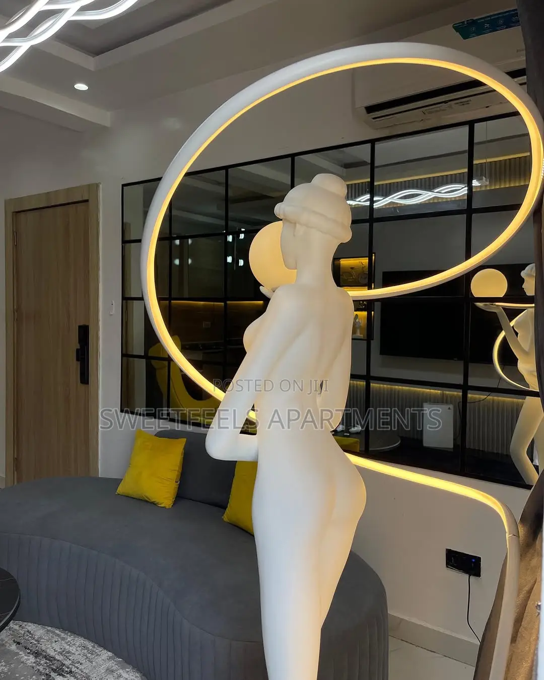 Louis Vuitton 1 Bedroom Apartment in Ologolo
