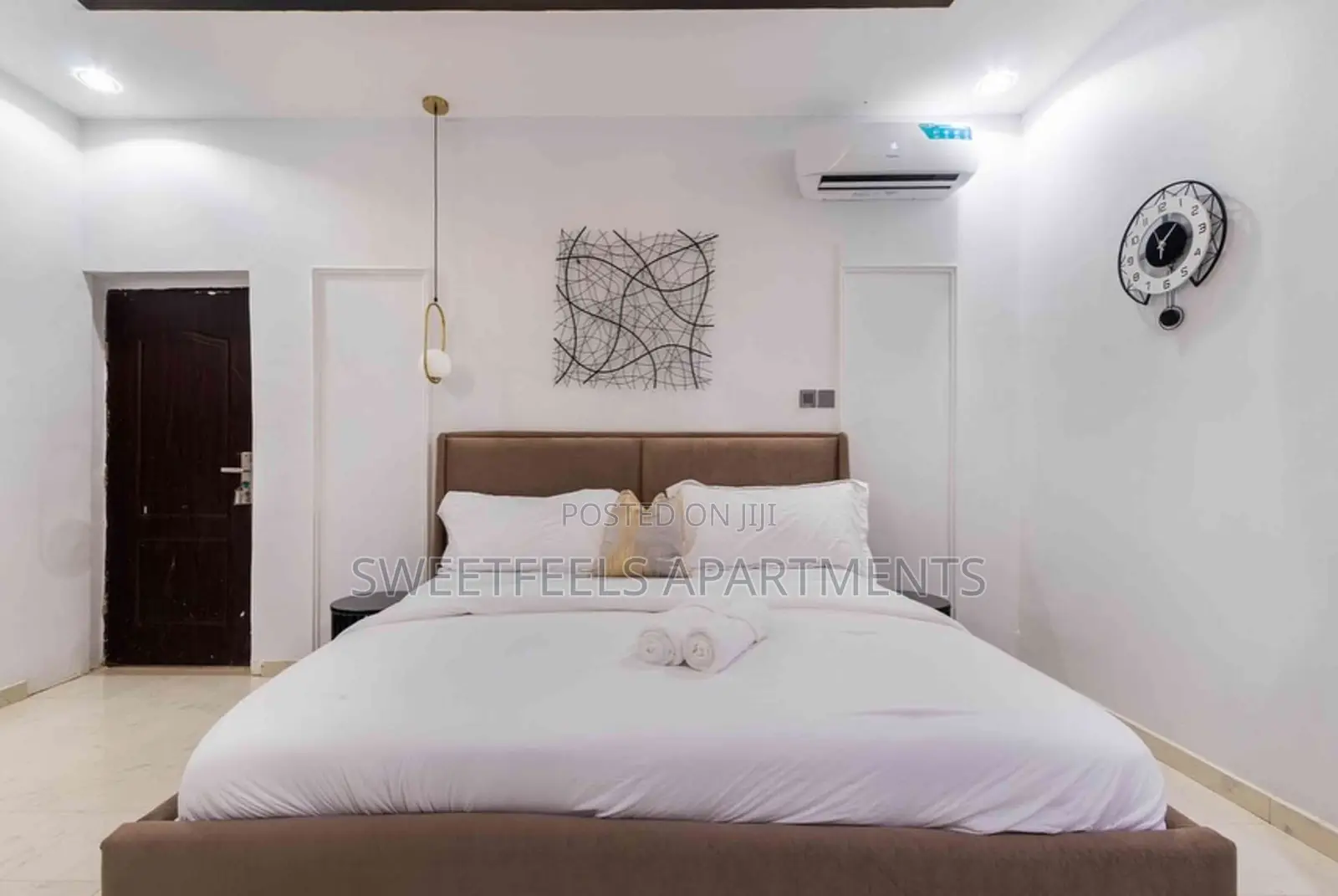 Massive 1 Bedroom Apartment With Ps5 in Lekki Phase 1