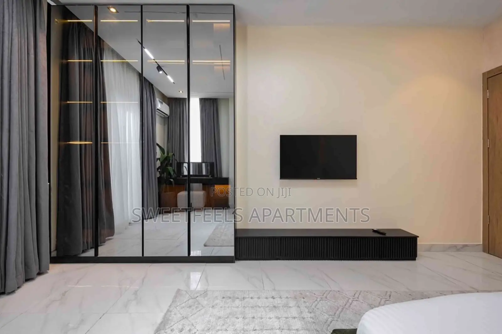 Aura Luxury and Spacious 2 Bedroom Apartment With Pool and Elevators in Lekki Expressway
