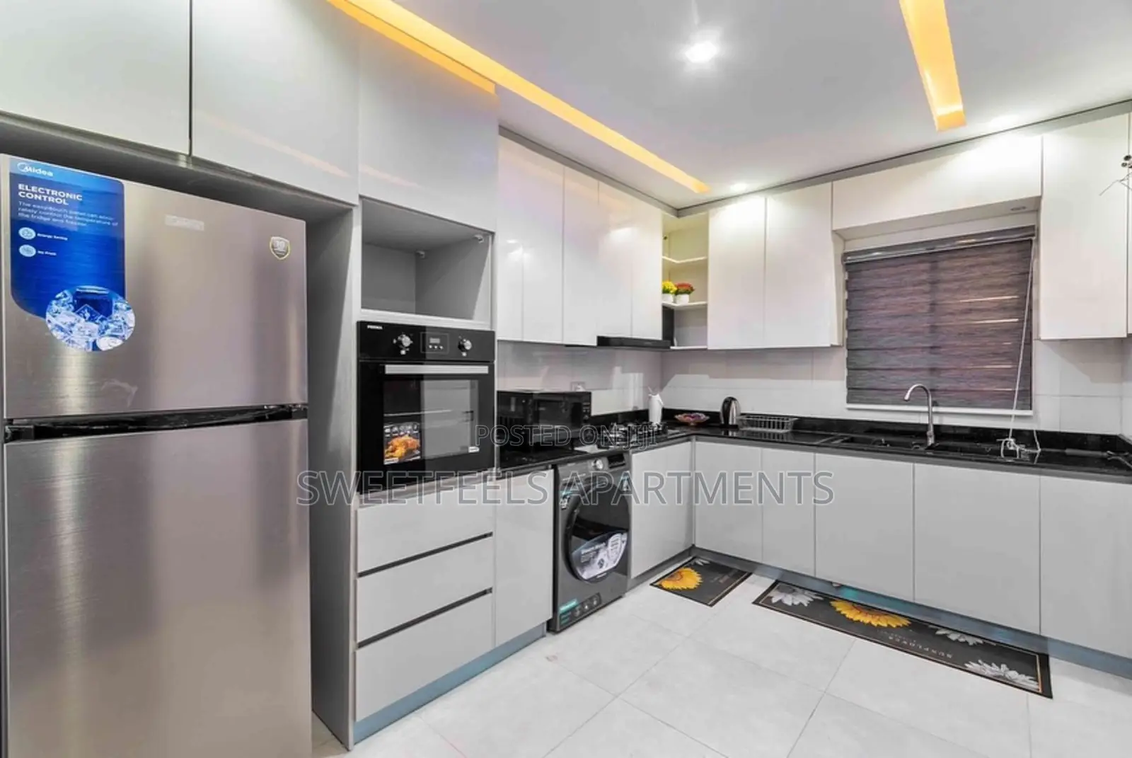 Berlin : 2 Bedroom Luxury Apartment in Lekki Phase 1