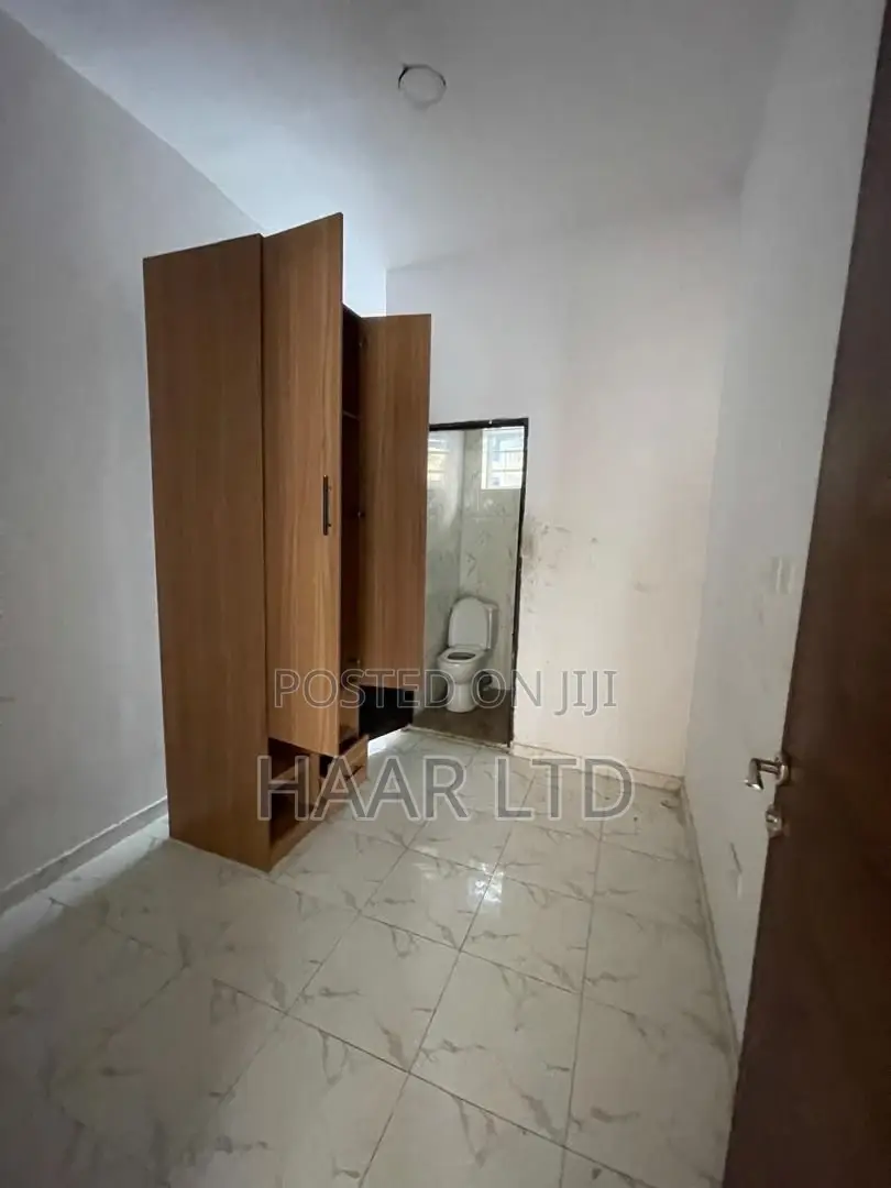 3bdrm Duplex in Ikota for sale in Ikota