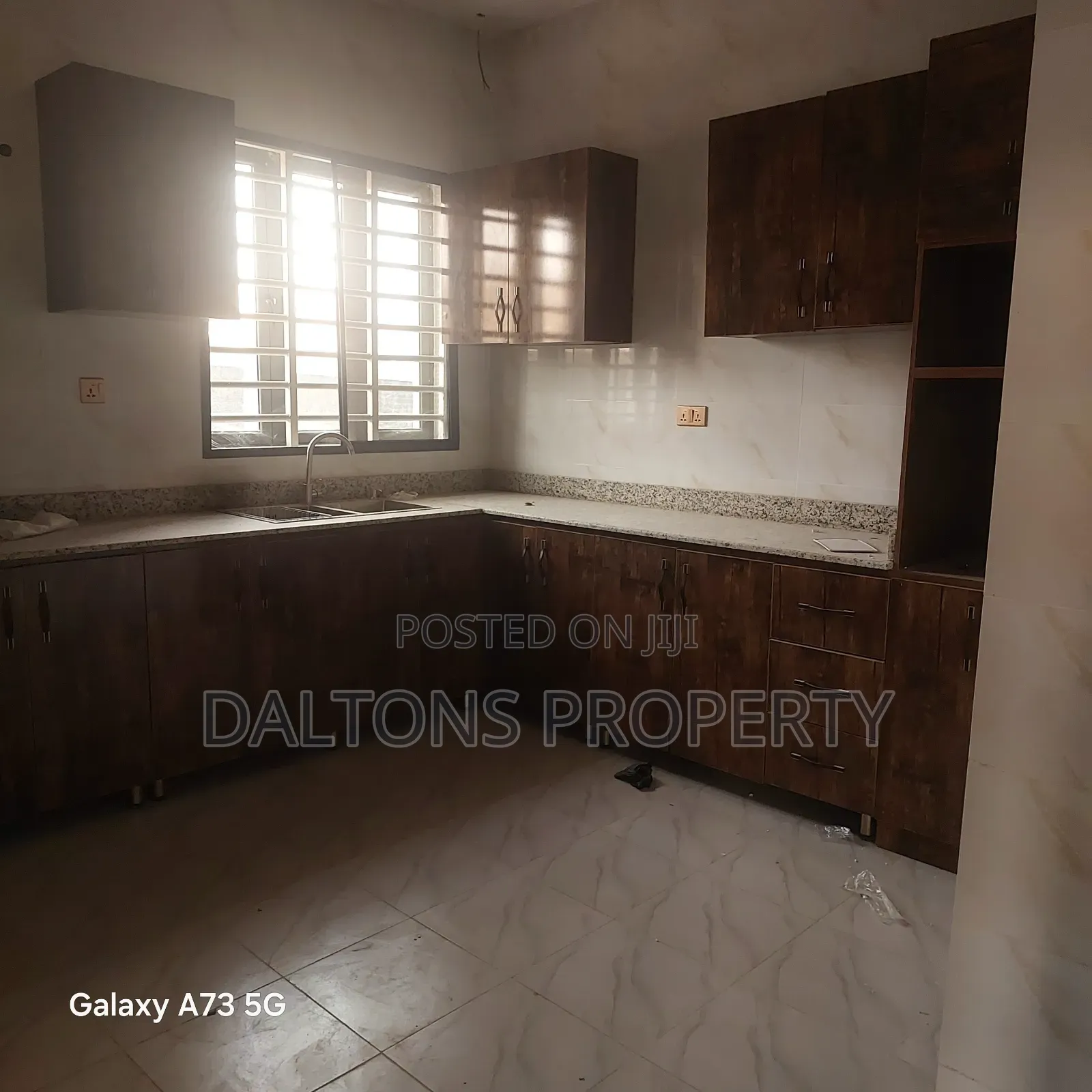 4bdrm Duplex in Gold City, Lugbe District for sale in Lugbe District