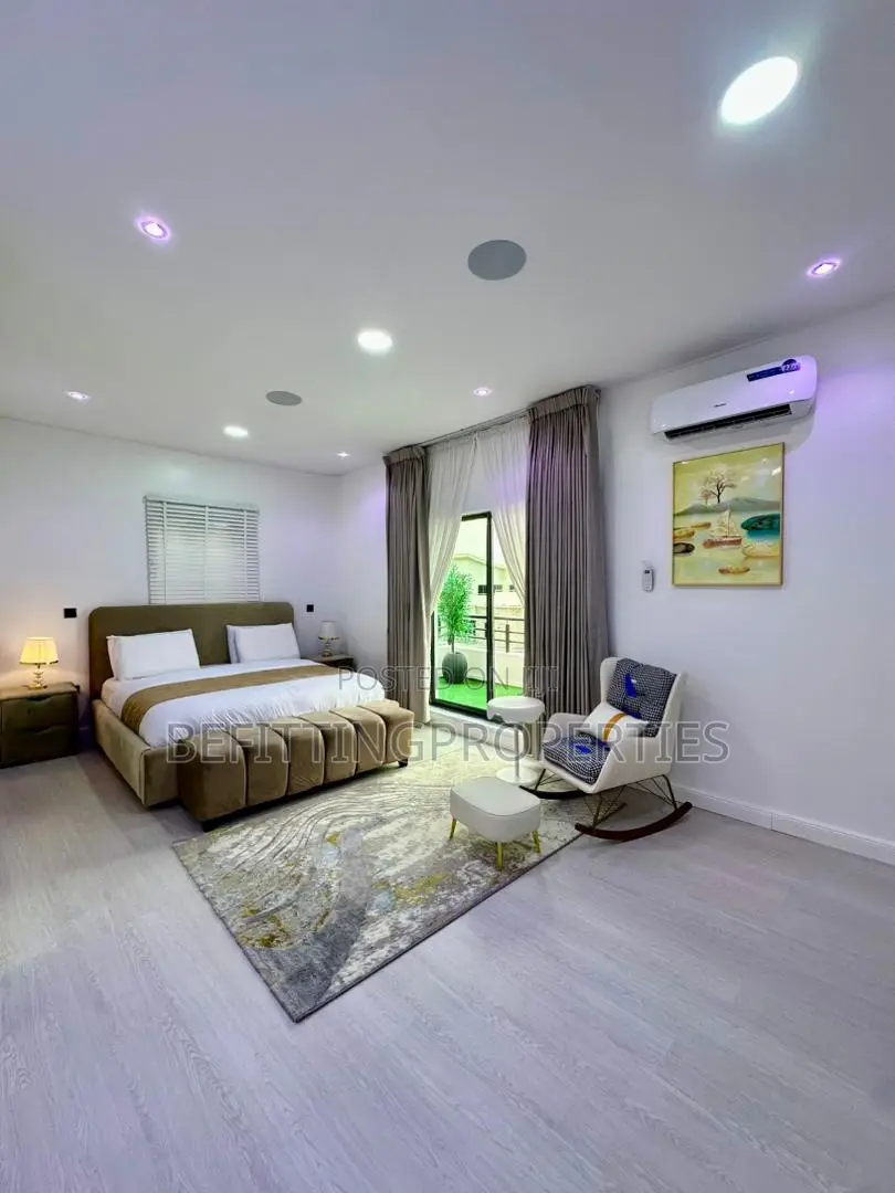 Furnished 2bdrm Penthouse in Orchid, Chevron for sale in Chevron