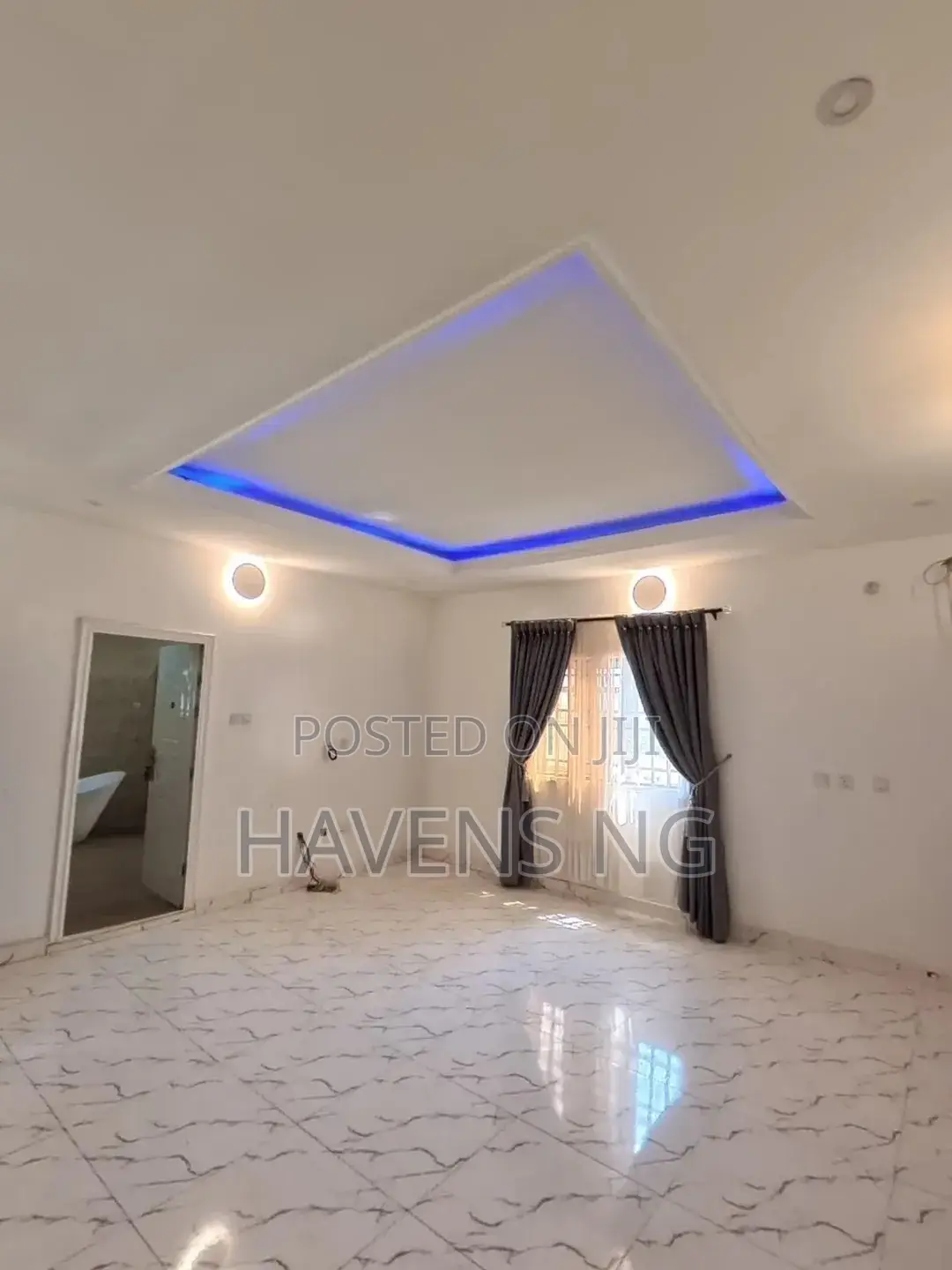5bdrm Duplex in Ido for sale in Ido