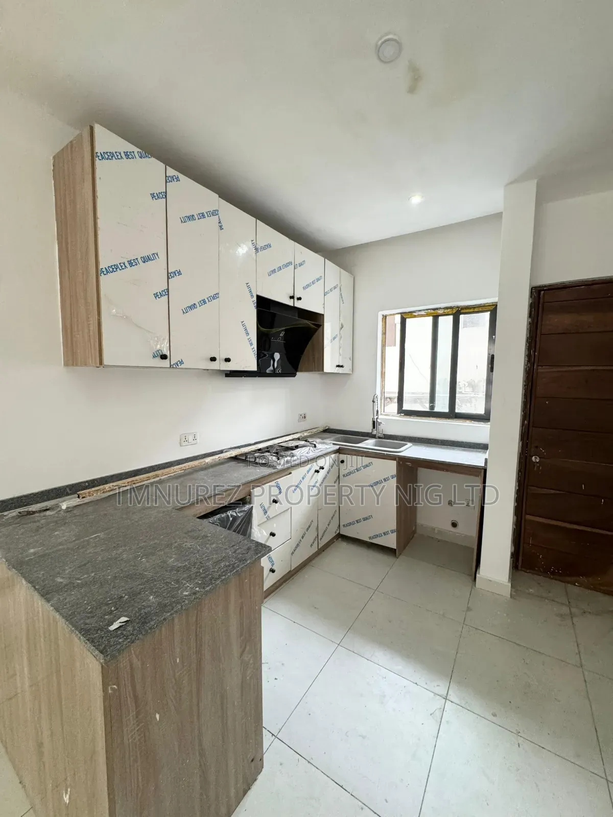 2bdrm Apartment in Chevron for rent in Chevron