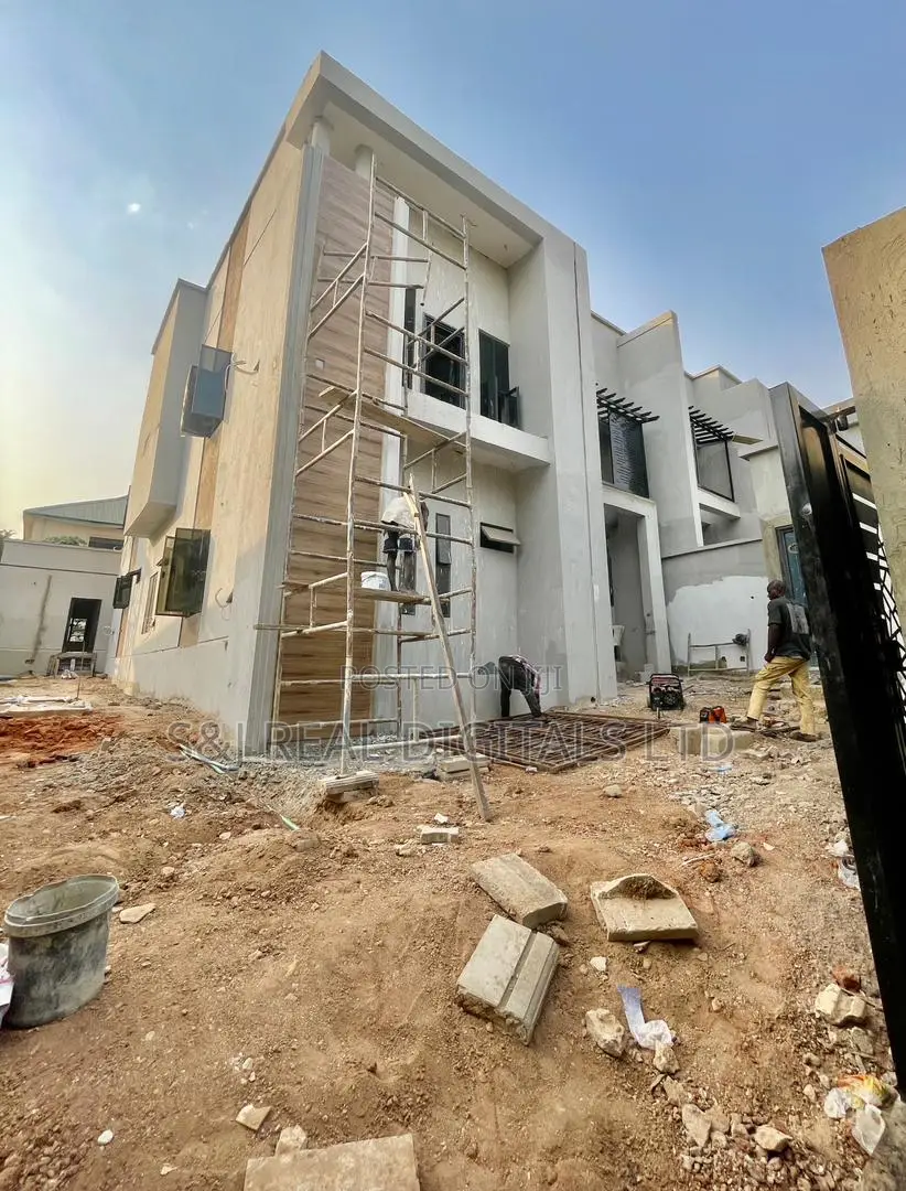 4bdrm Duplex in Life Camp for sale in Life Camp