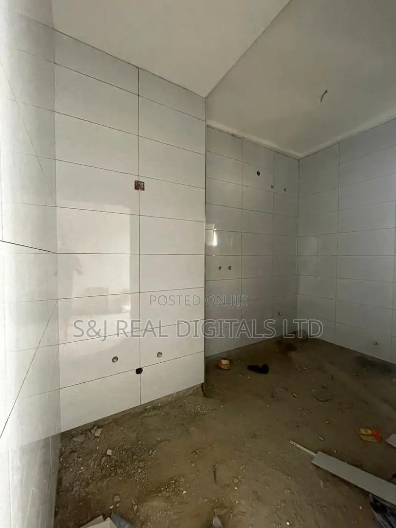 4bdrm Duplex in Life Camp for sale in Life Camp