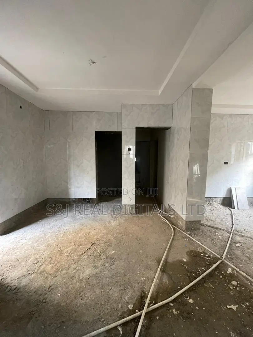 4bdrm Duplex in Life Camp for sale in Life Camp