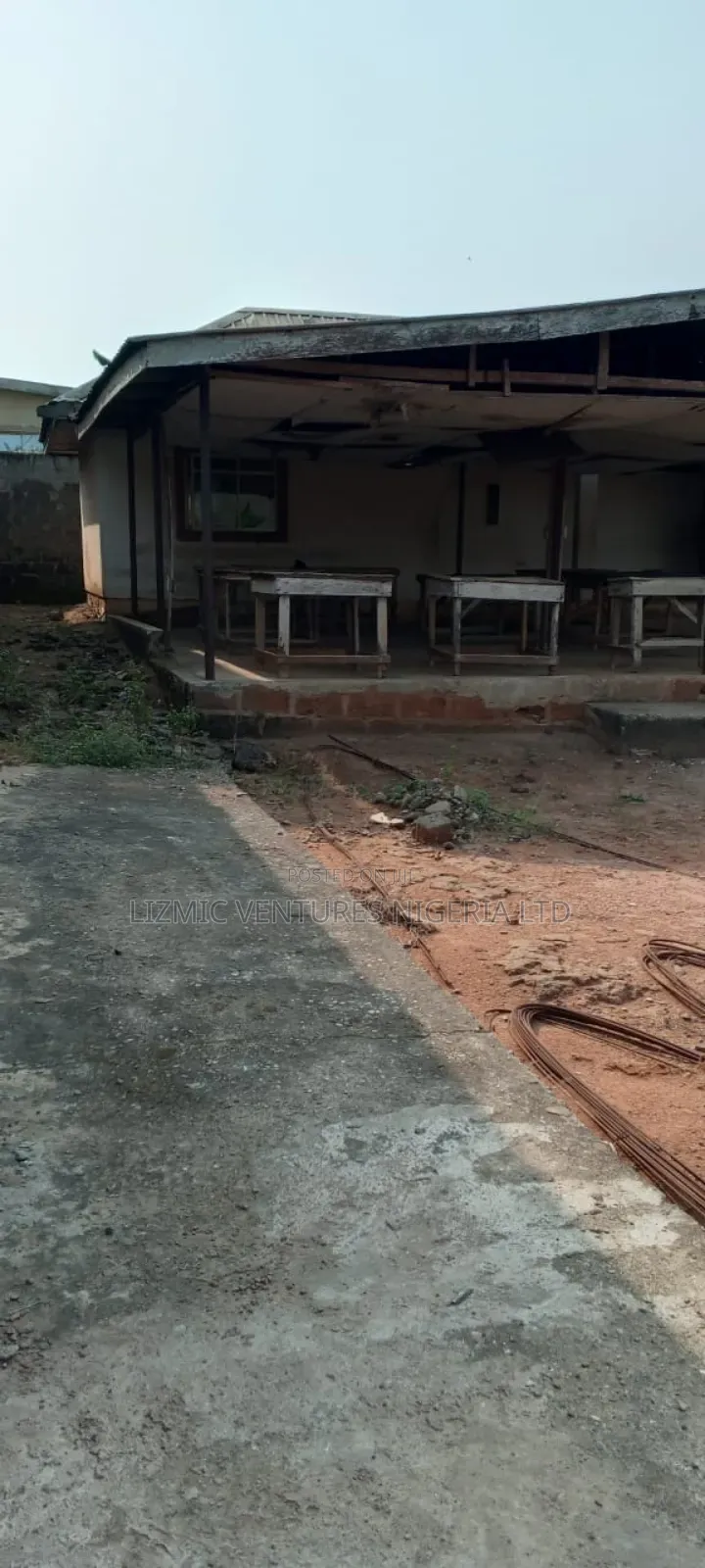 3bdrm Bungalow in Isuti Rd, Ikotun / Ikotun/Igando for sale in Ikotun / Ikotun/Igando