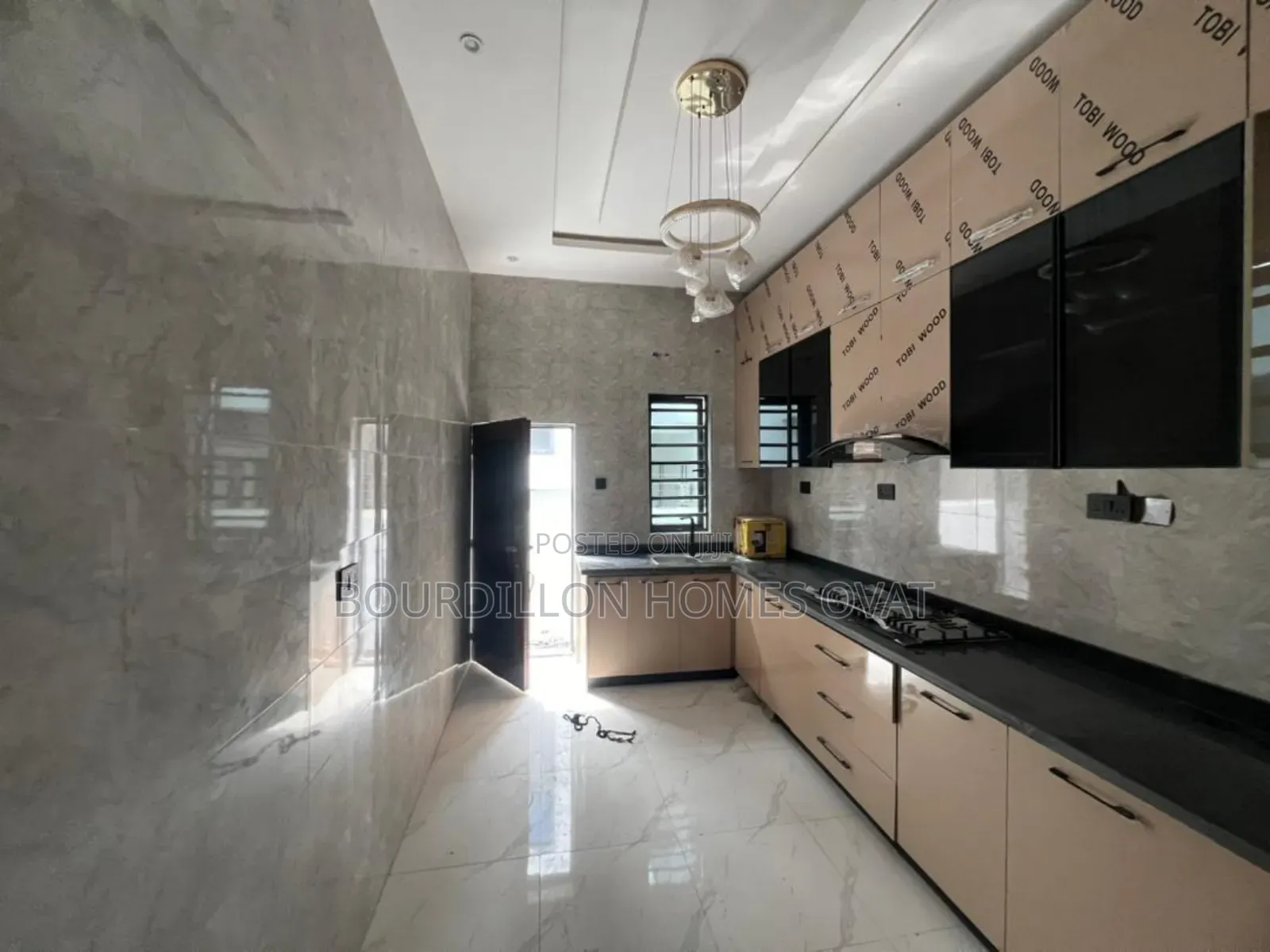 4bdrm Duplex in Ikota Lagos State for sale in Ikota