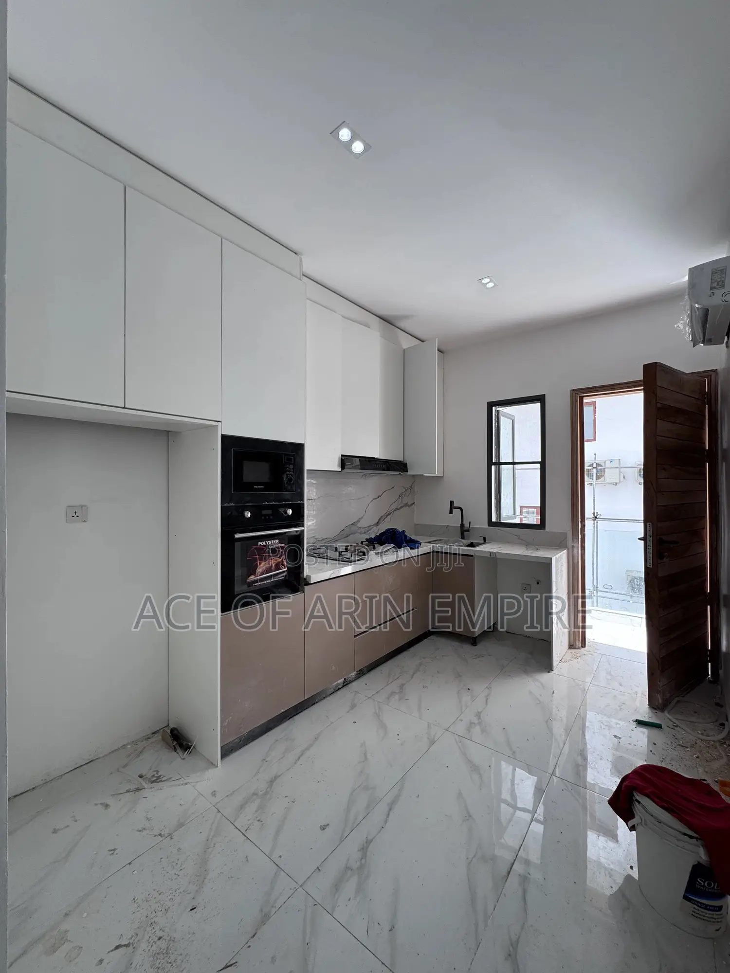 2bdrm Apartment in Lekki Phase 1. for sale in Lekki Phase 1
