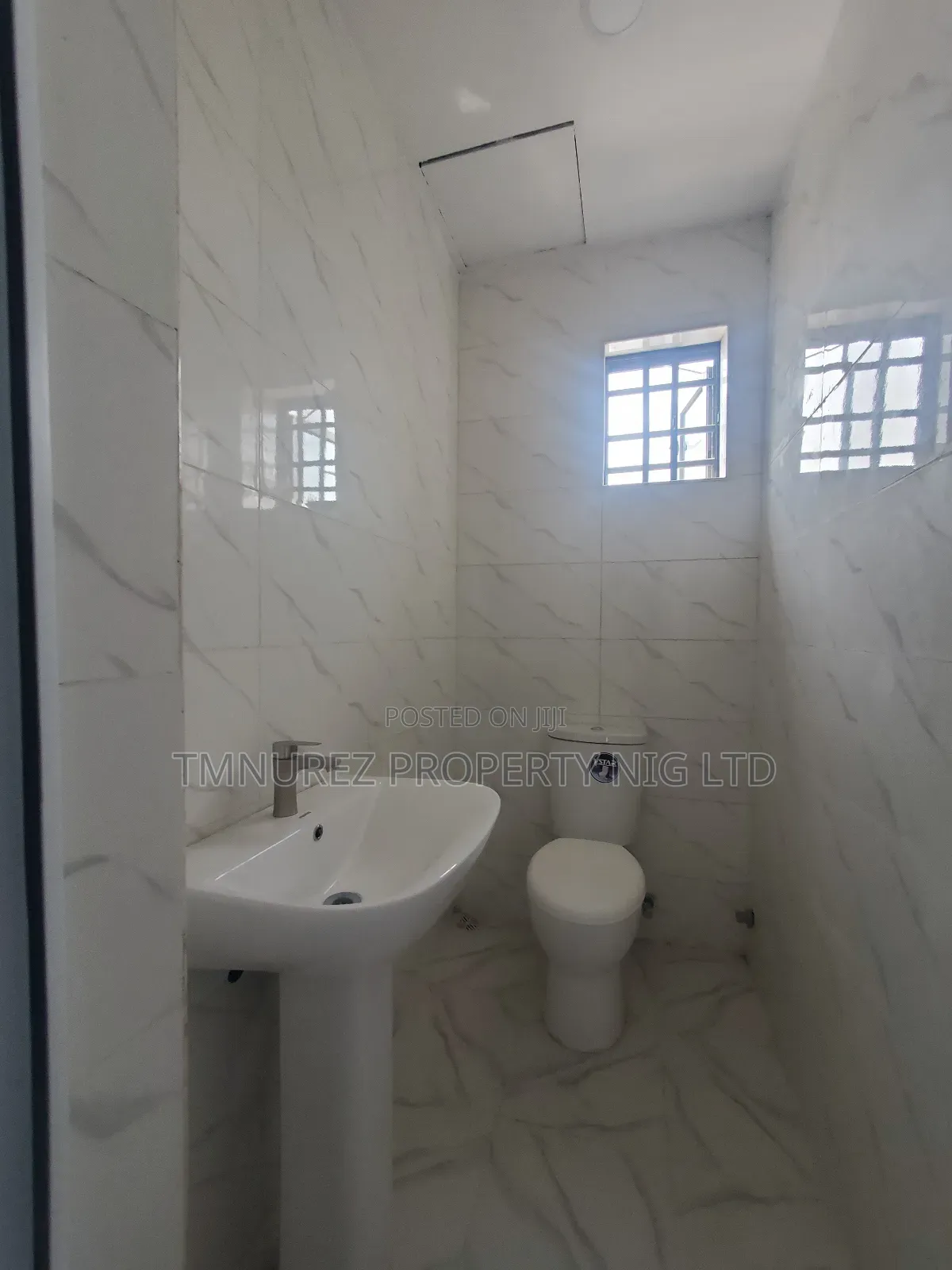 2bdrm Apartment in Jakande for rent in Jakande