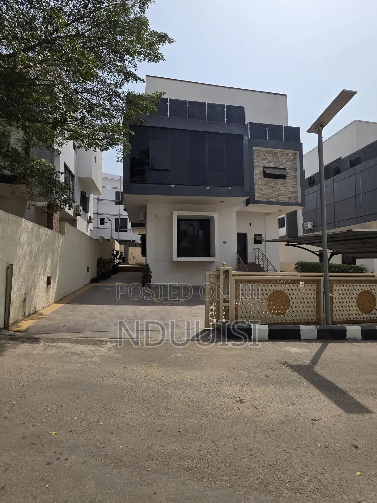 5bdrm Duplex in Guzape District for sale in Guzape District