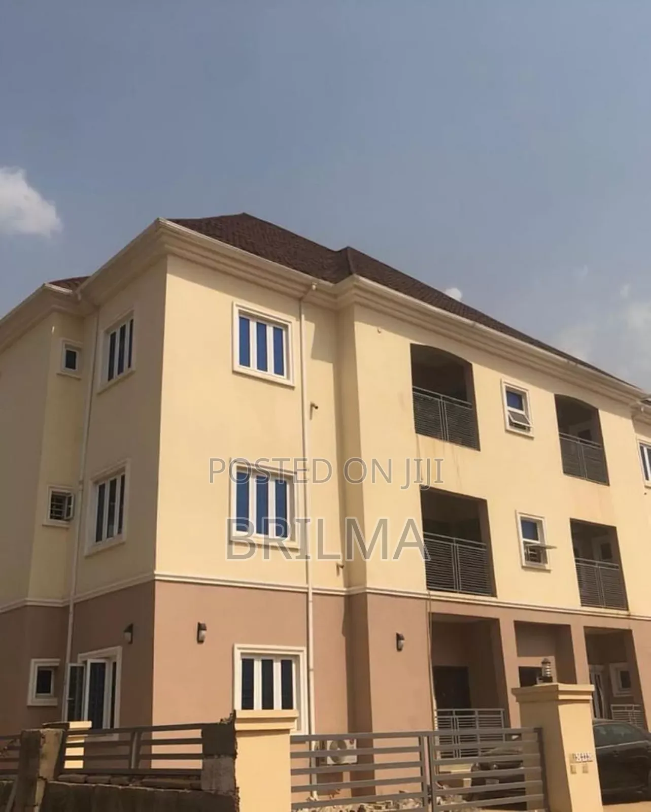 2bdrm Block of Flats in Lugbe District for sale in Lugbe District