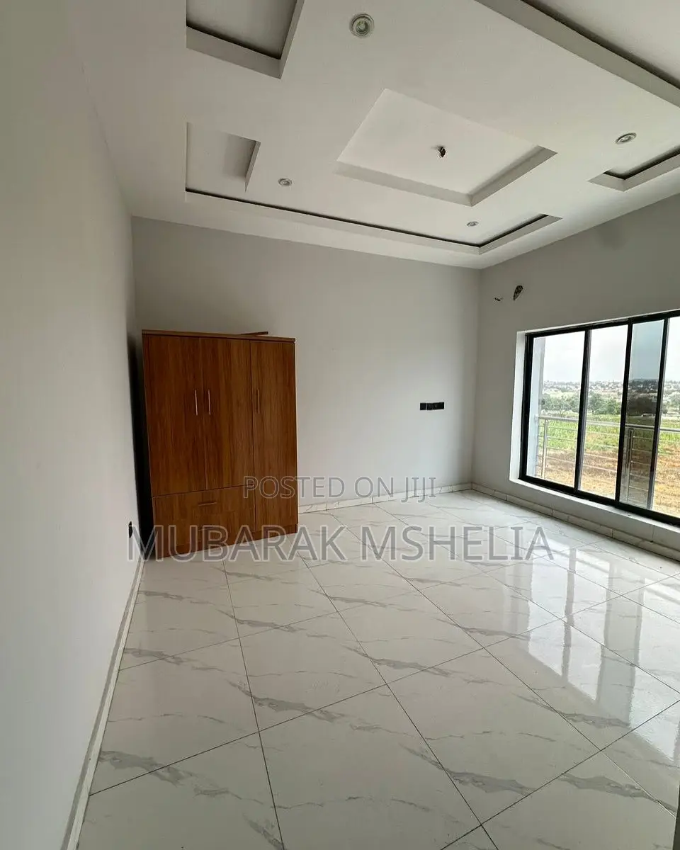 4bdrm Duplex in Gaduwa for sale in Gaduwa