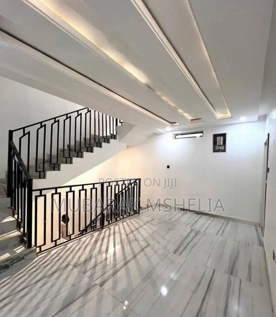 4bdrm Duplex in Wuye for sale in Wuye