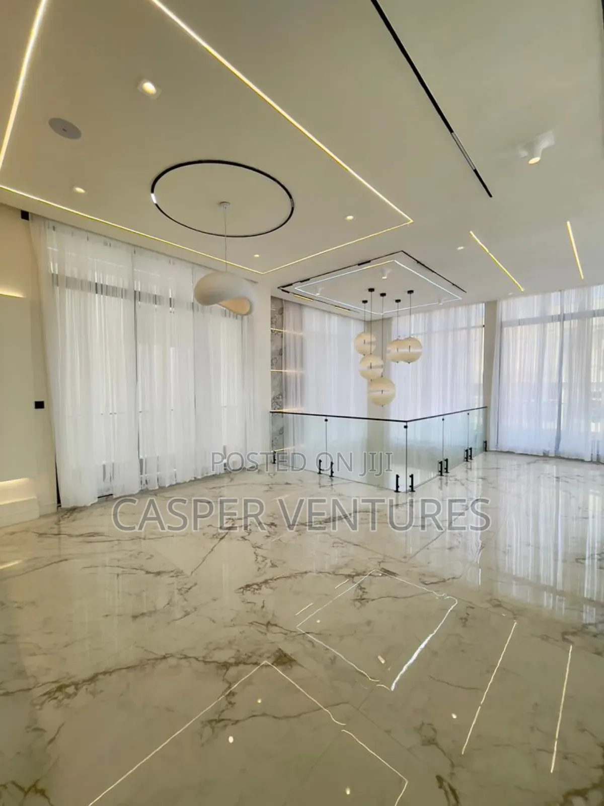 5bdrm Duplex in Admiralty Way, Lekki Phase 1 for sale in Lekki Phase 1