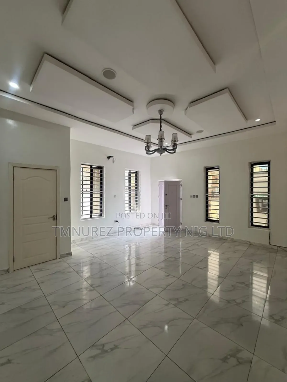 Studio Apartment in Lekki Conservation, Chevron for rent in Chevron