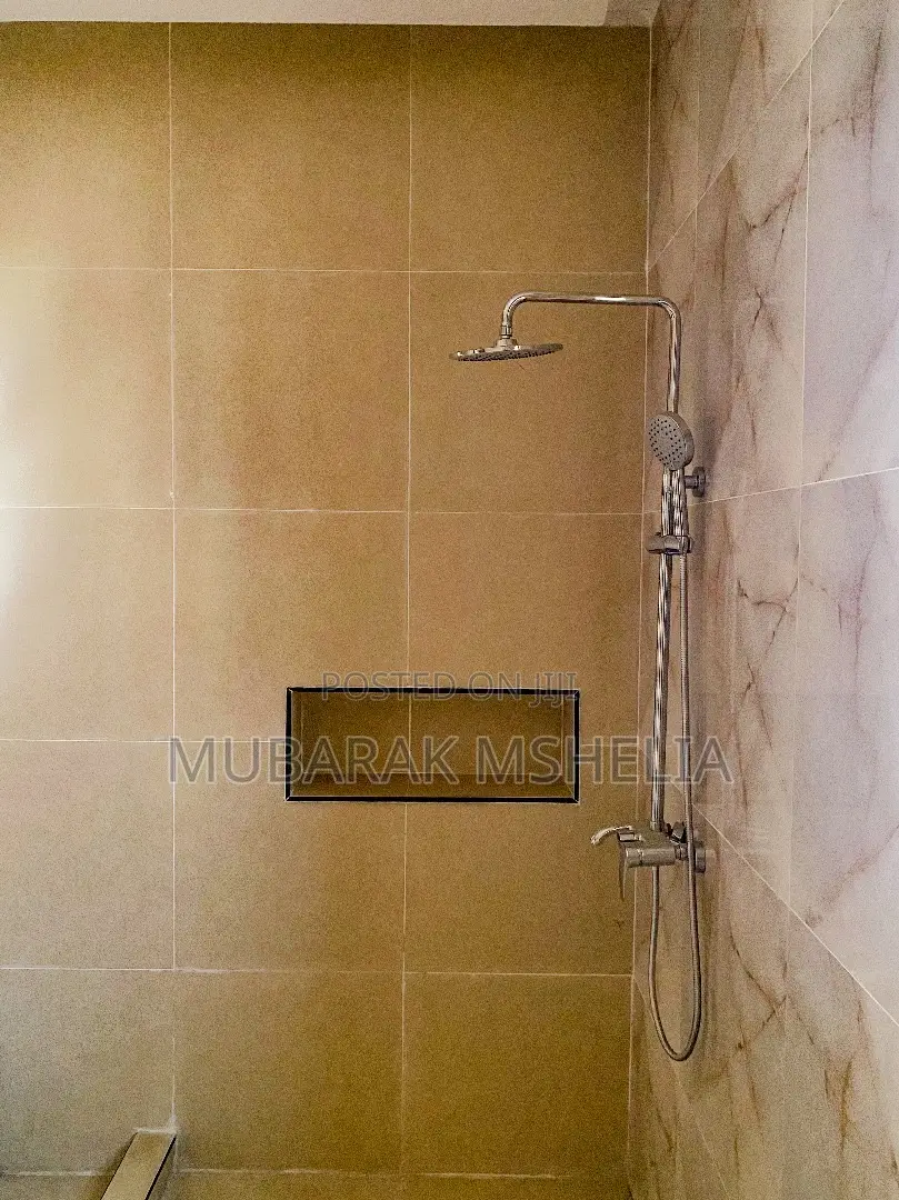 6bdrm Duplex in Jahi for sale in Jahi