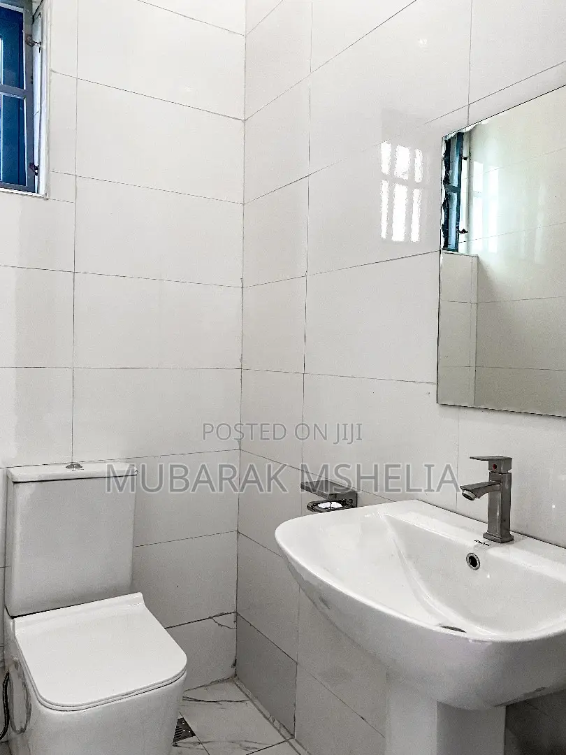 5bdrm Duplex in Guzape District for sale in Guzape District
