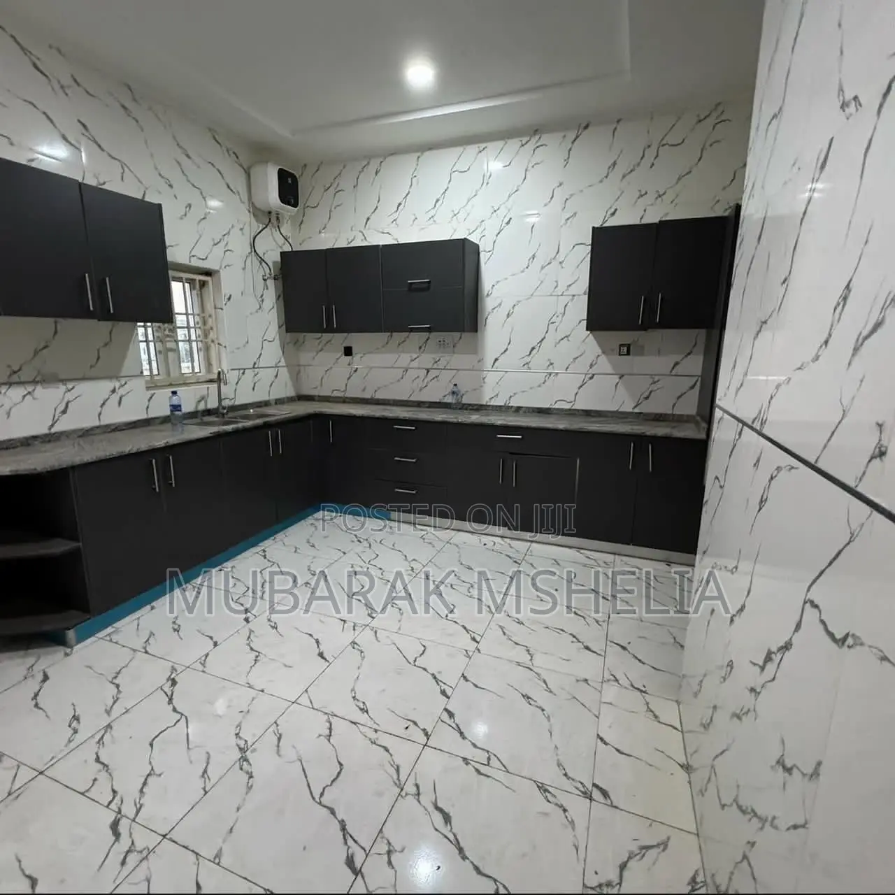 5bdrm Duplex in Guzape District for sale in Guzape District