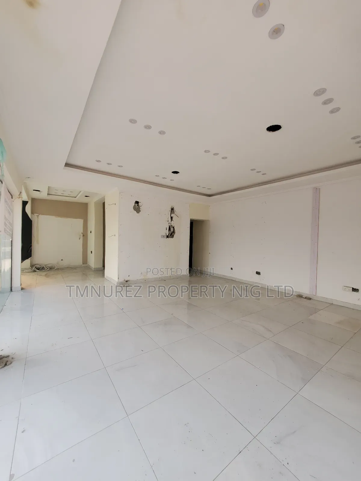 Showroom Open Space for Rent Lekki Phase1 in Lekki Phase 1